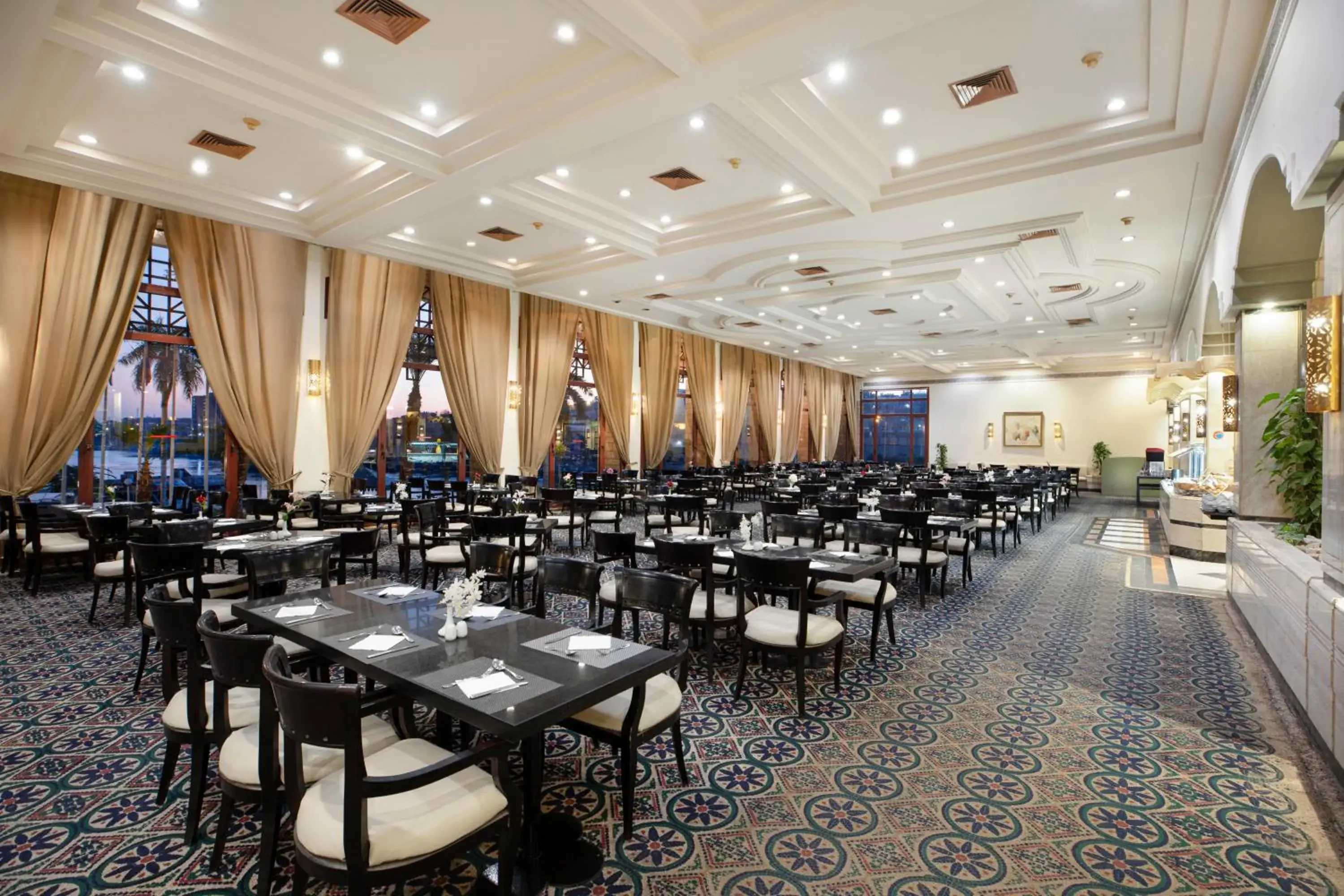 Restaurant/places to eat in Pyramisa Island Hotel Aswan Restaurant/places to eat in Pyramisa Island Hotel Aswan