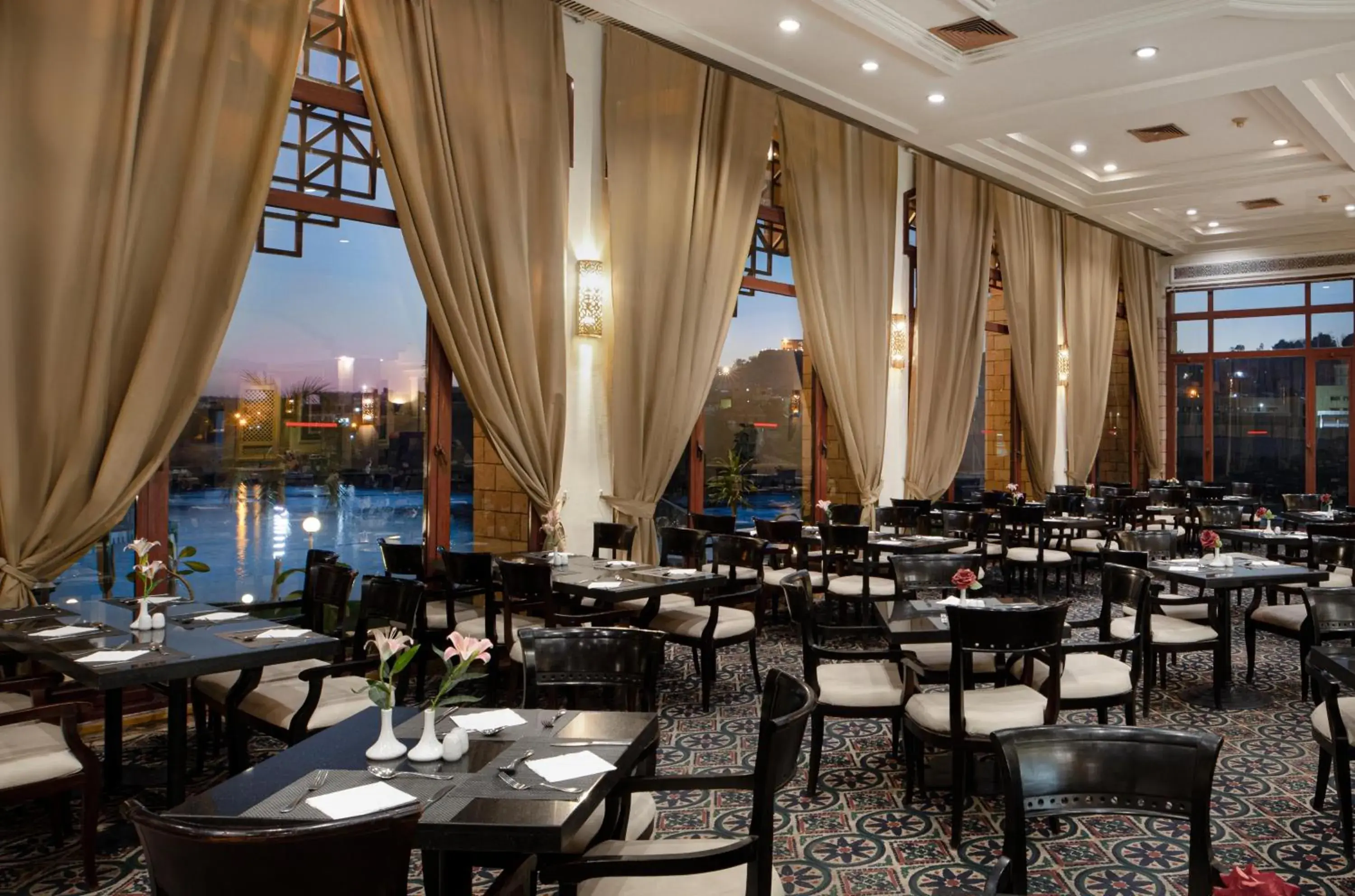 Restaurant/places to eat in Pyramisa Island Hotel Aswan Restaurant/places to eat in Pyramisa Island Hotel Aswan