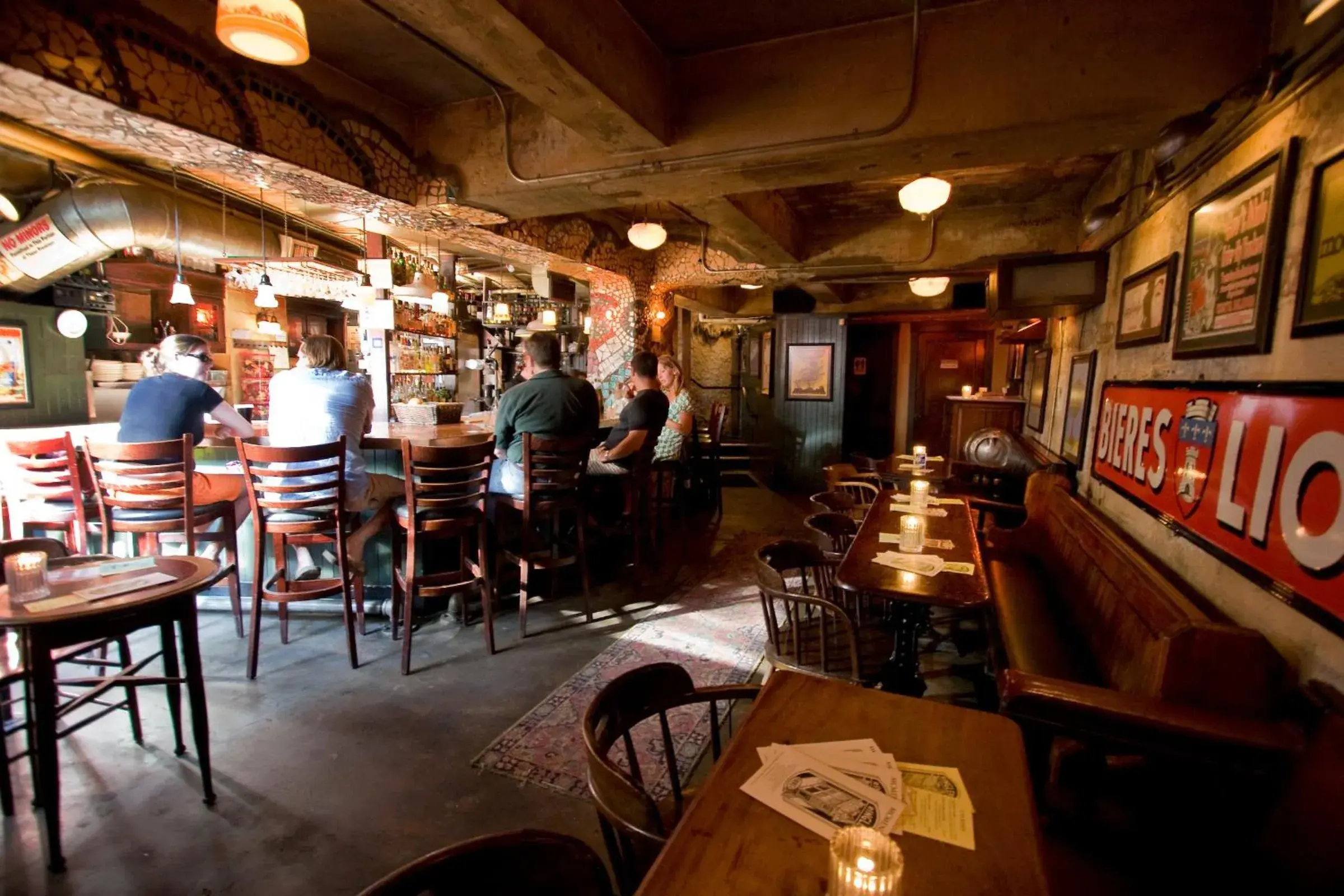 Lounge or bar in McMenamins Crystal Hotel Lounge or bar in McMenamins Crystal Hotel