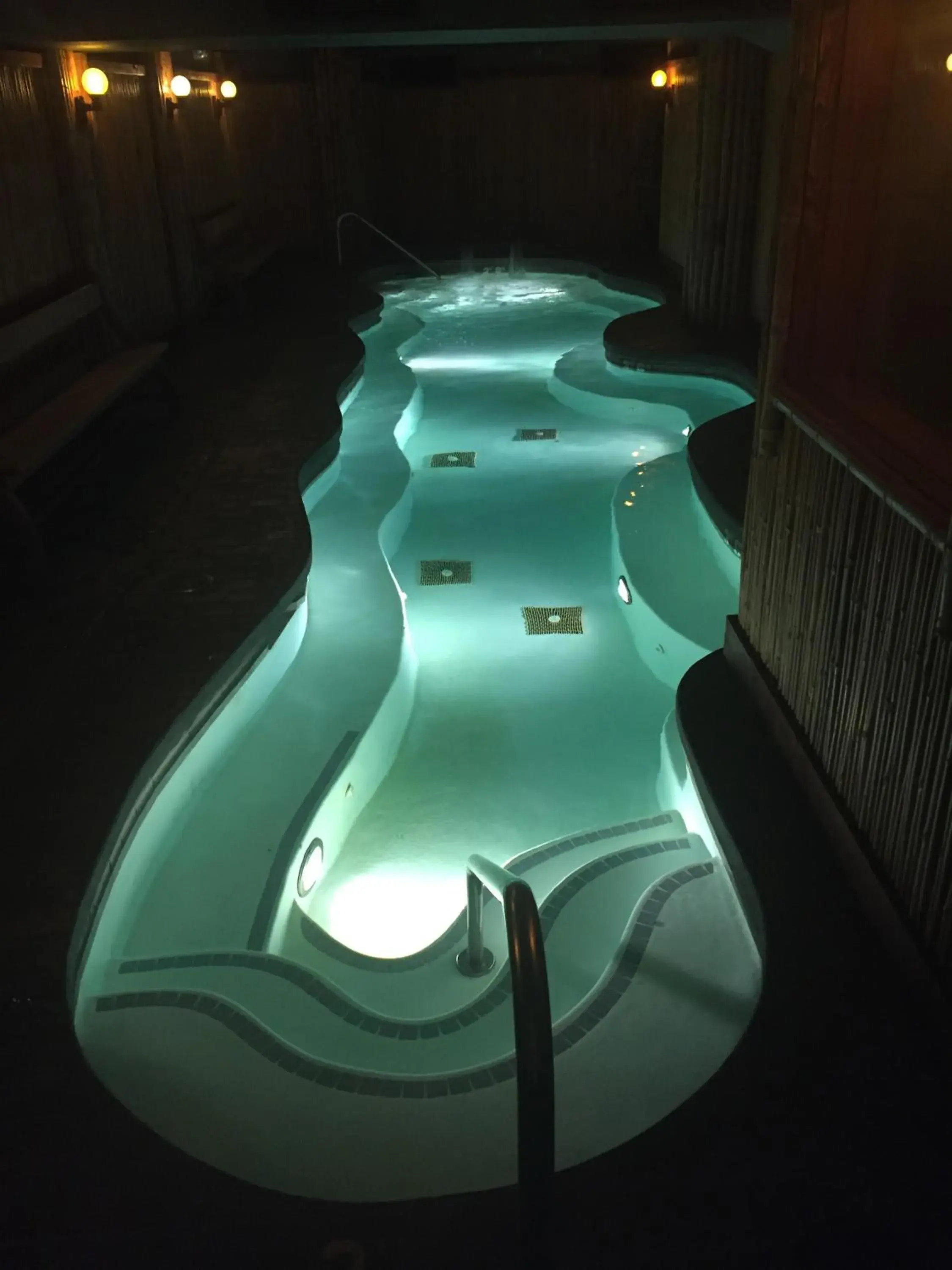 Swimming pool in McMenamins Crystal Hotel Swimming pool in McMenamins Crystal Hotel