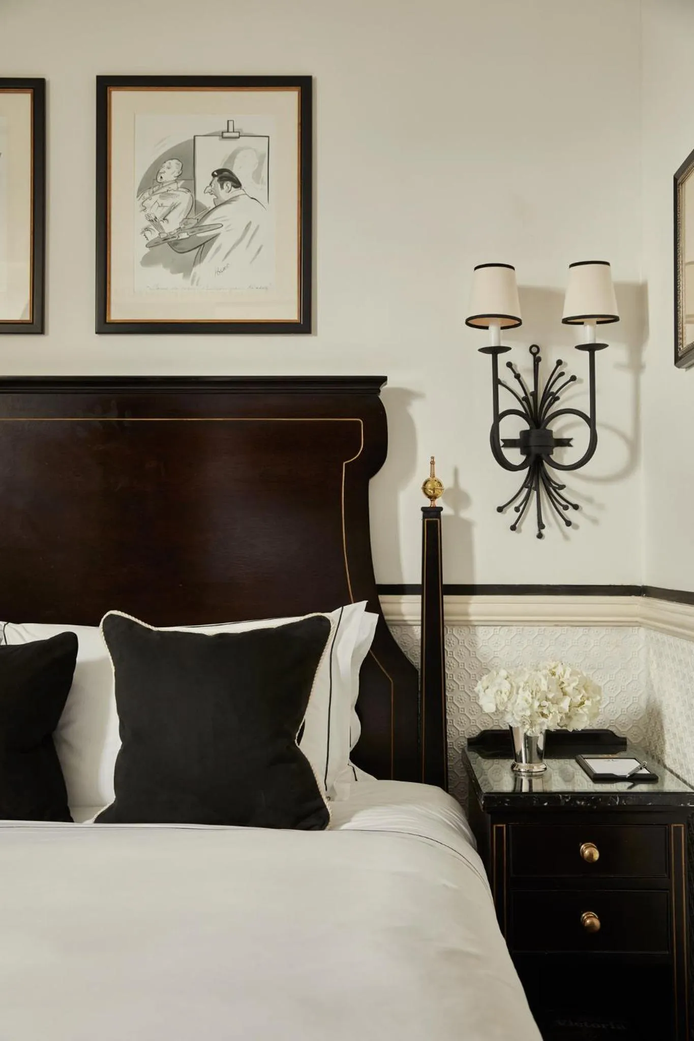 Photo of the whole room, Bed in 41