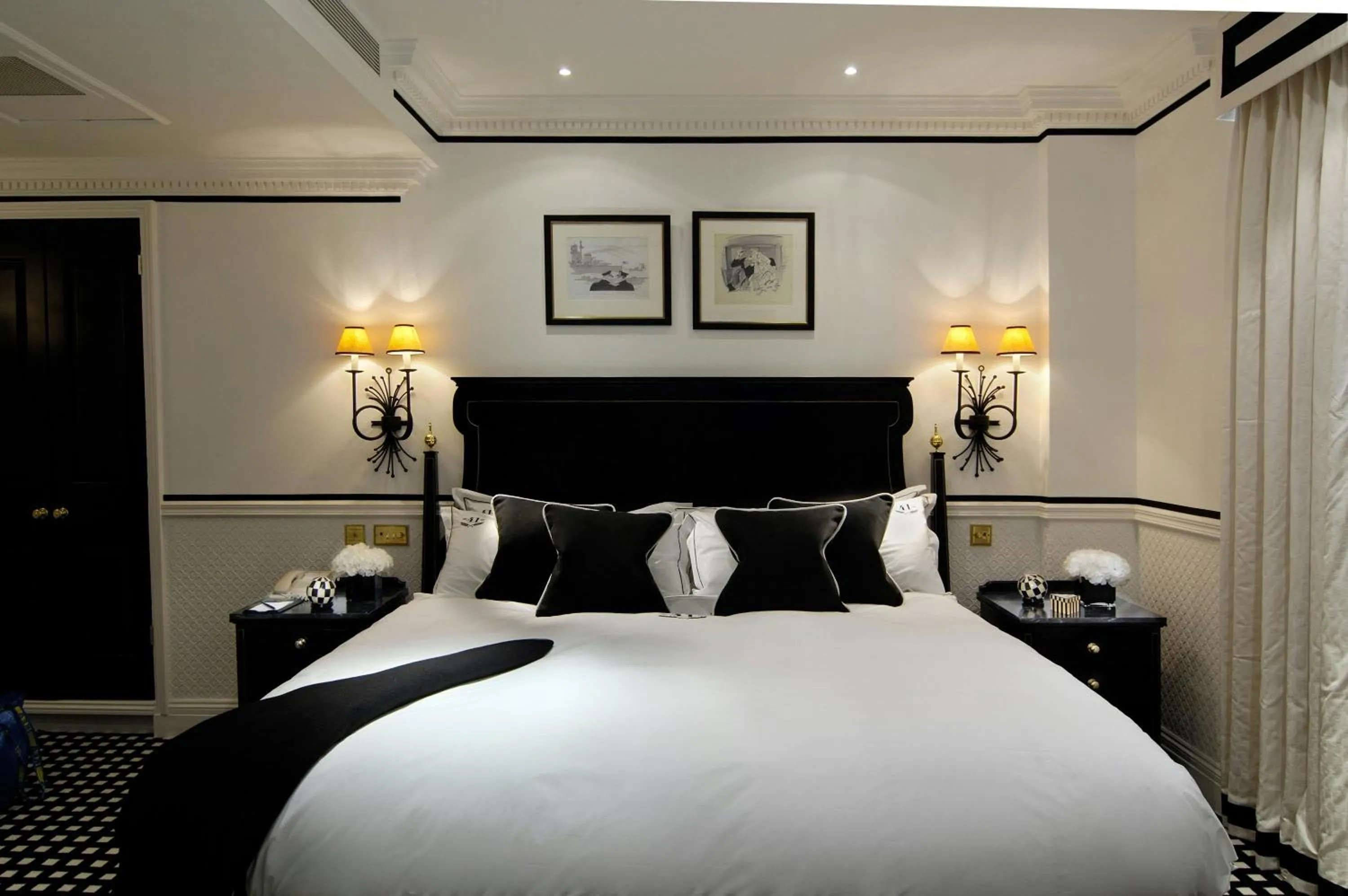 Photo of the whole room, Bed in 41