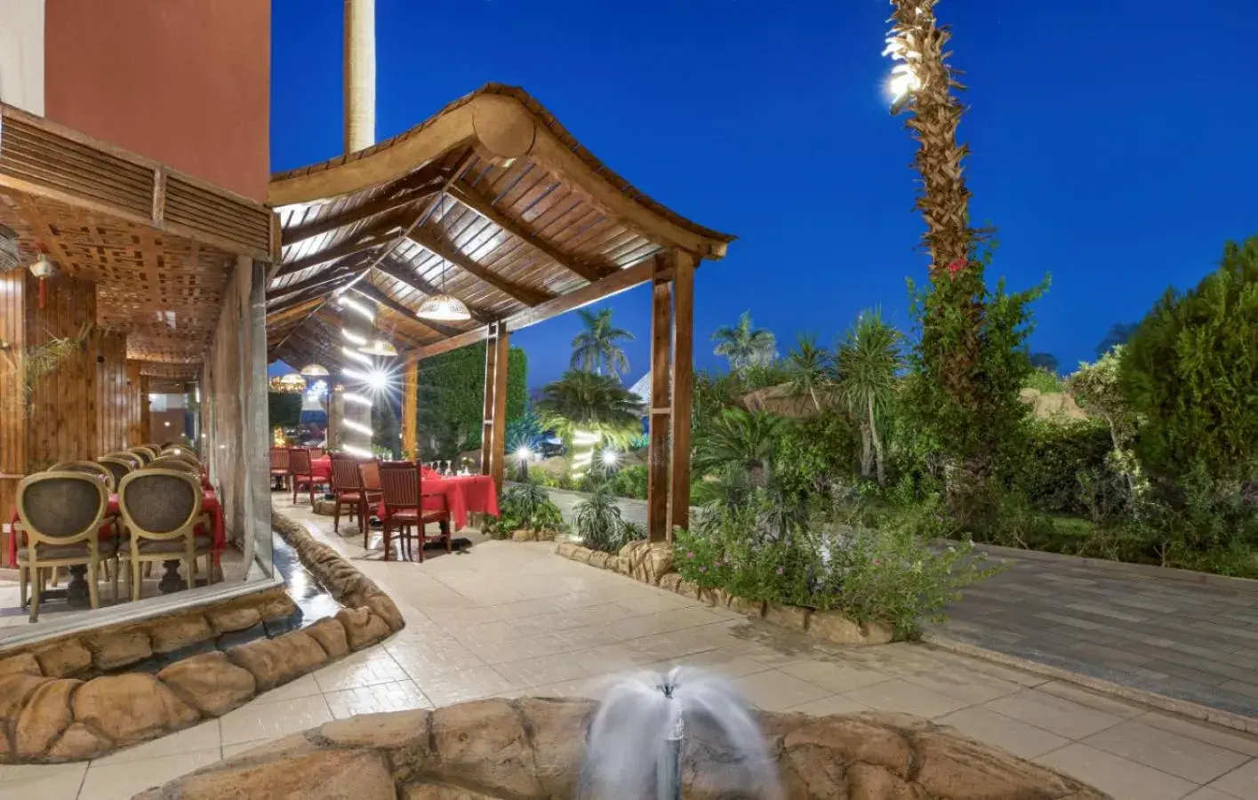 Restaurant/places to eat in Pyramisa Hotel Luxor Restaurant/places to eat in Pyramisa Hotel Luxor