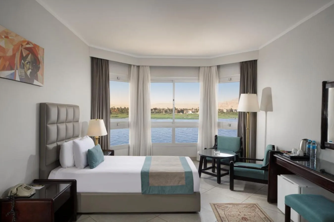 Bedroom, Bed in Pyramisa Hotel Luxor