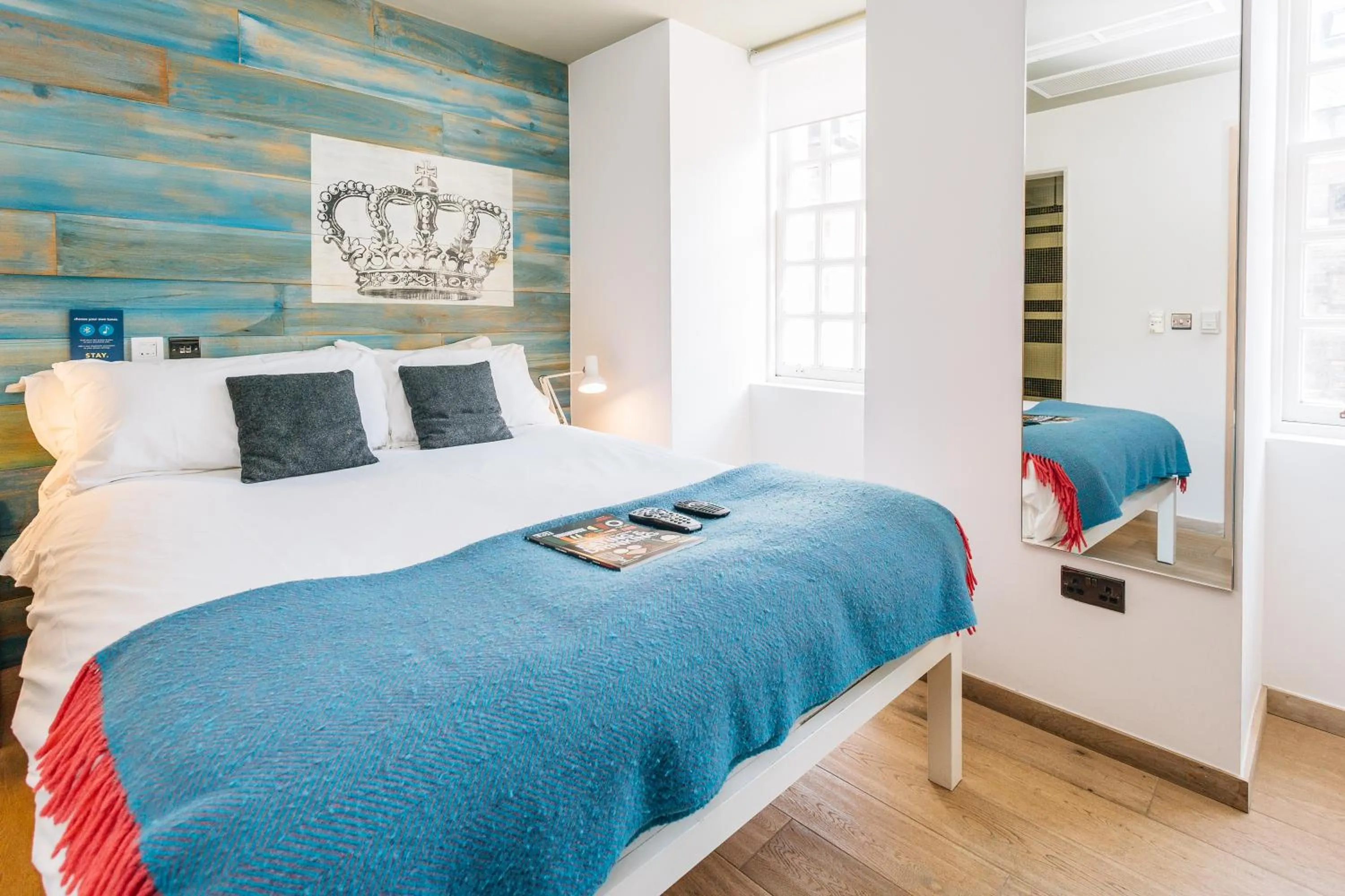 Bedroom, Bed in Stay Central Hotel