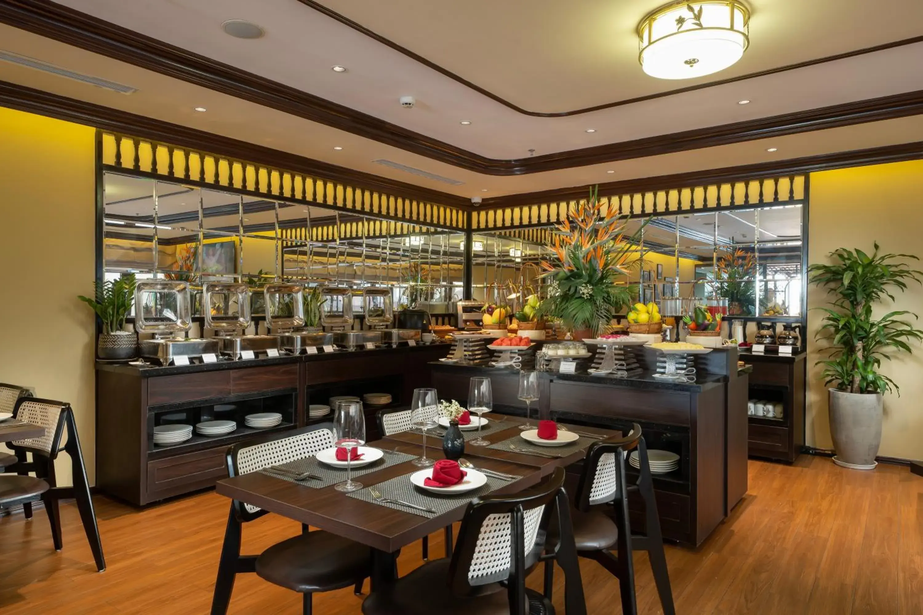 Restaurant/places to eat in MK Premier Boutique Hotel Restaurant/places to eat in MK Premier Boutique Hotel