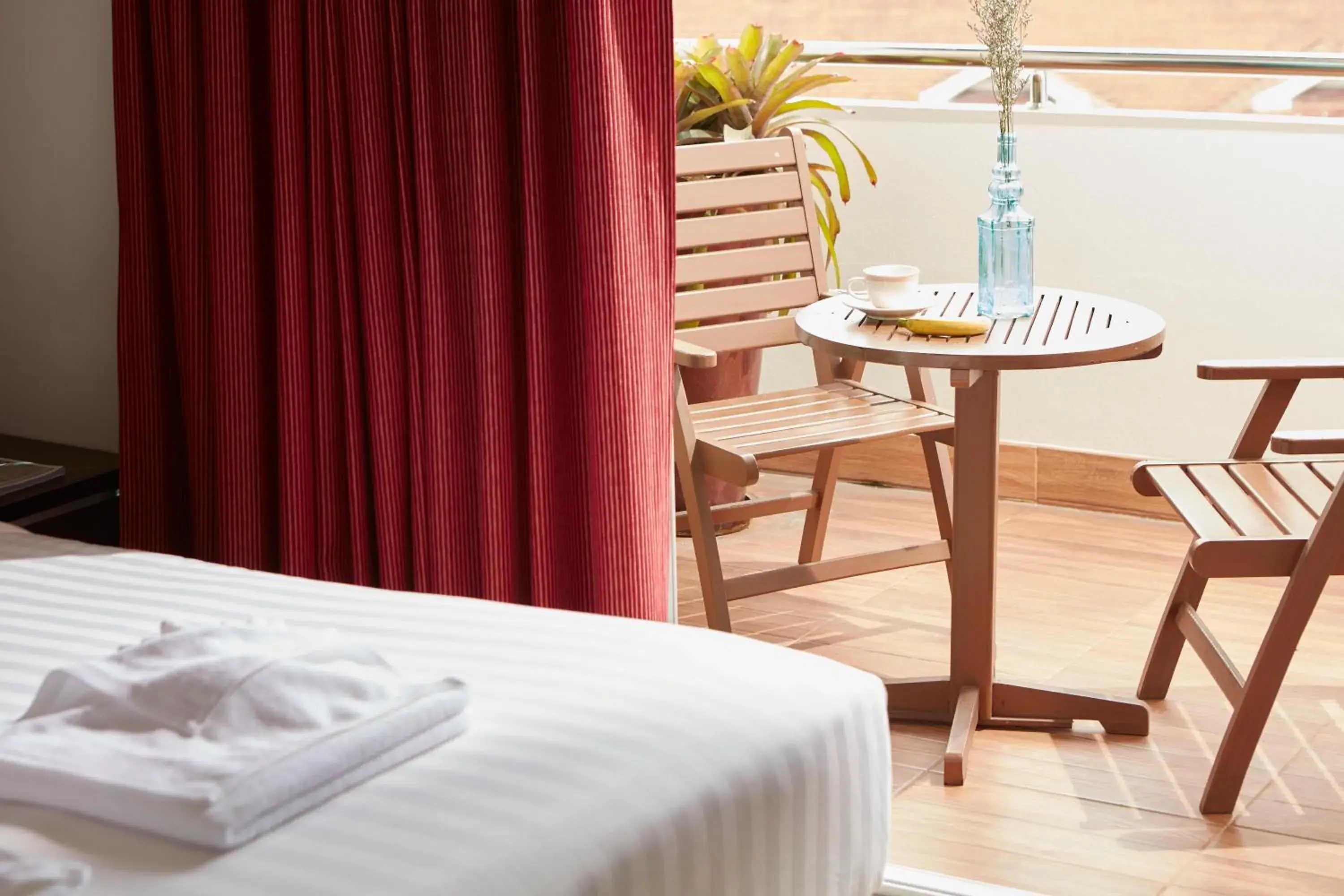 Bed in Rhienchai Place Hotel Bed in Rhienchai Place Hotel