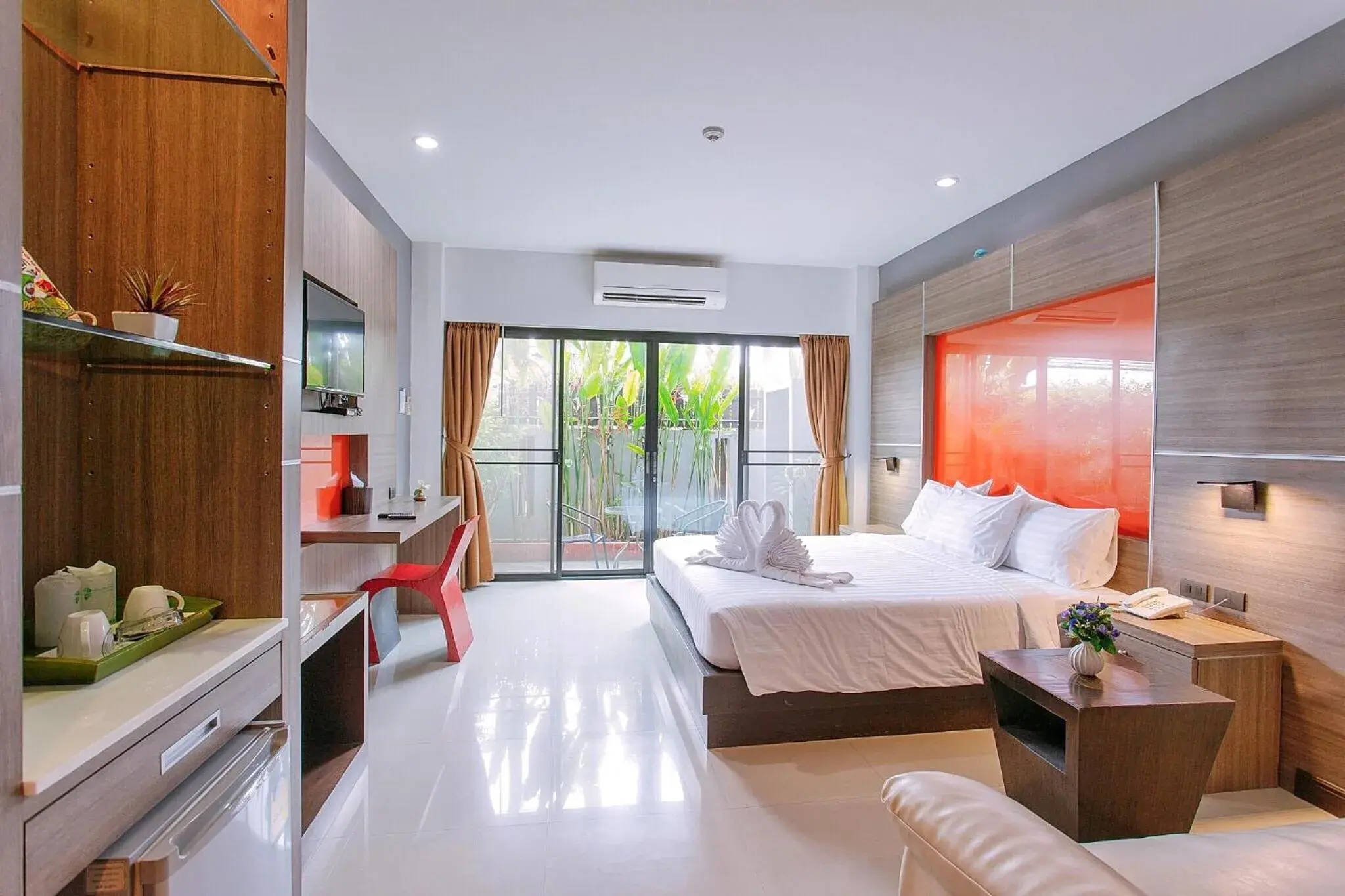 Deluxe Room in Rhienchai Place Hotel Deluxe Room in Rhienchai Place Hotel