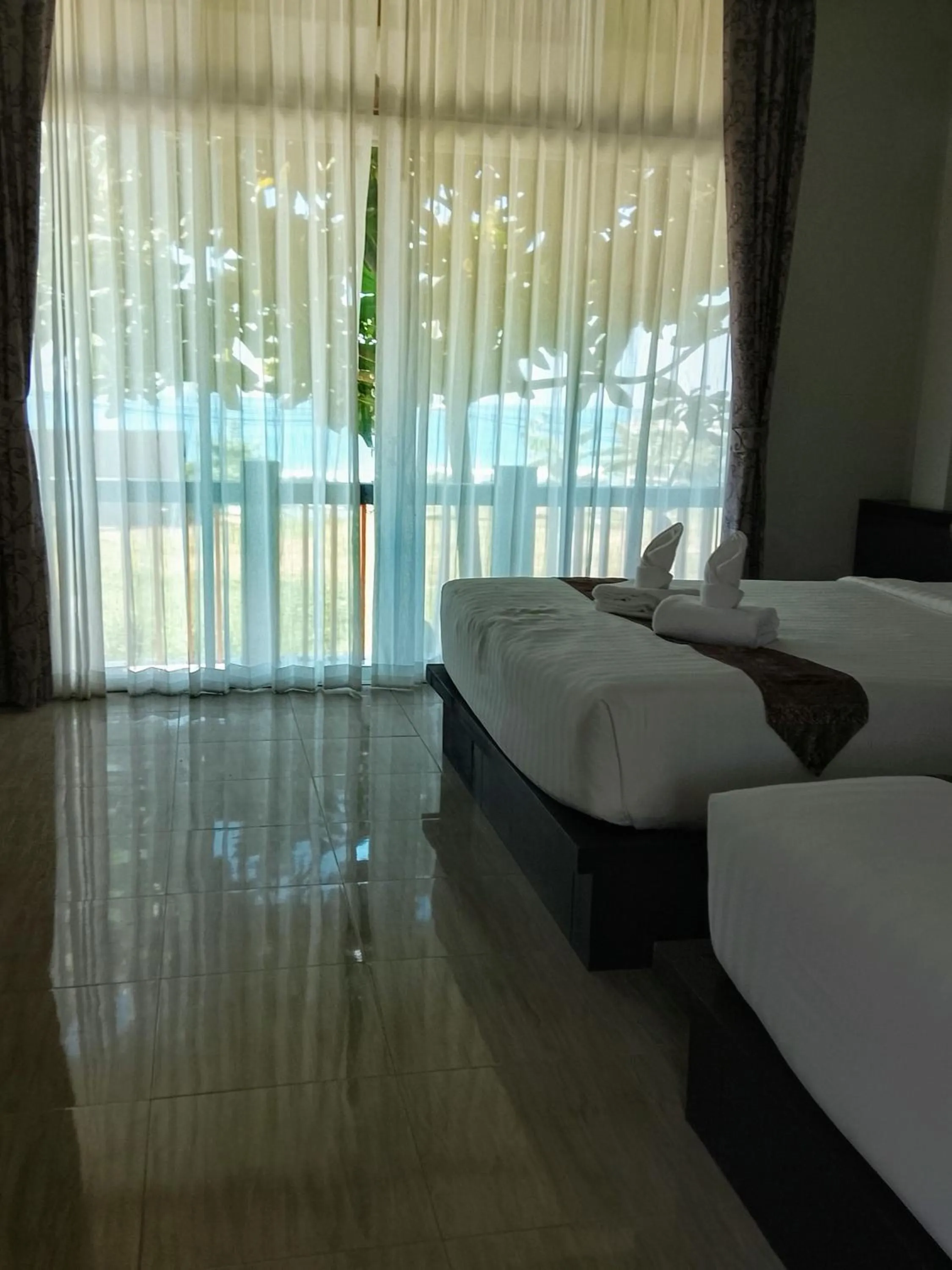 Bed in The Sea @ Lanta Hotel