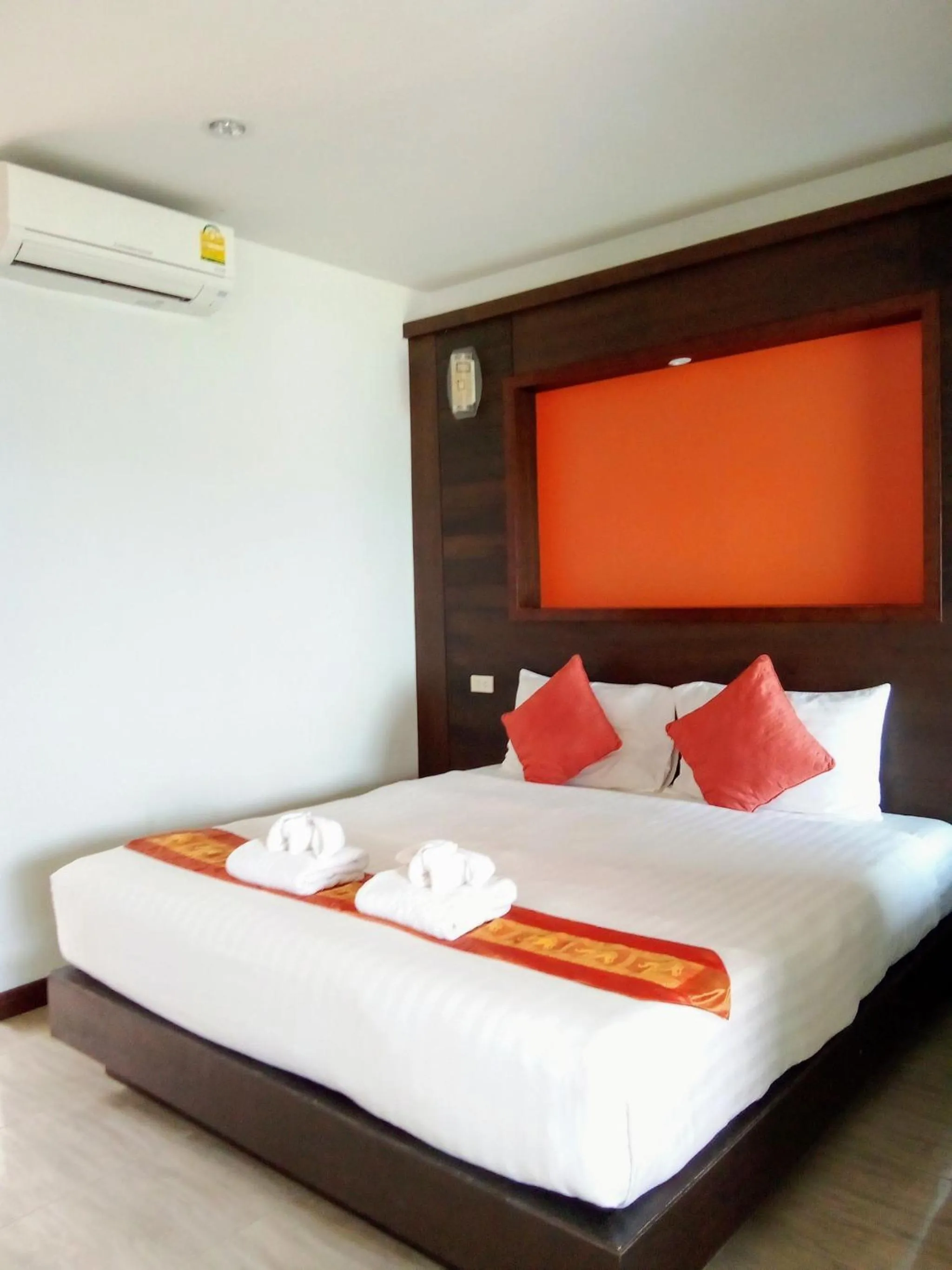 Bed in The Sea @ Lanta Hotel