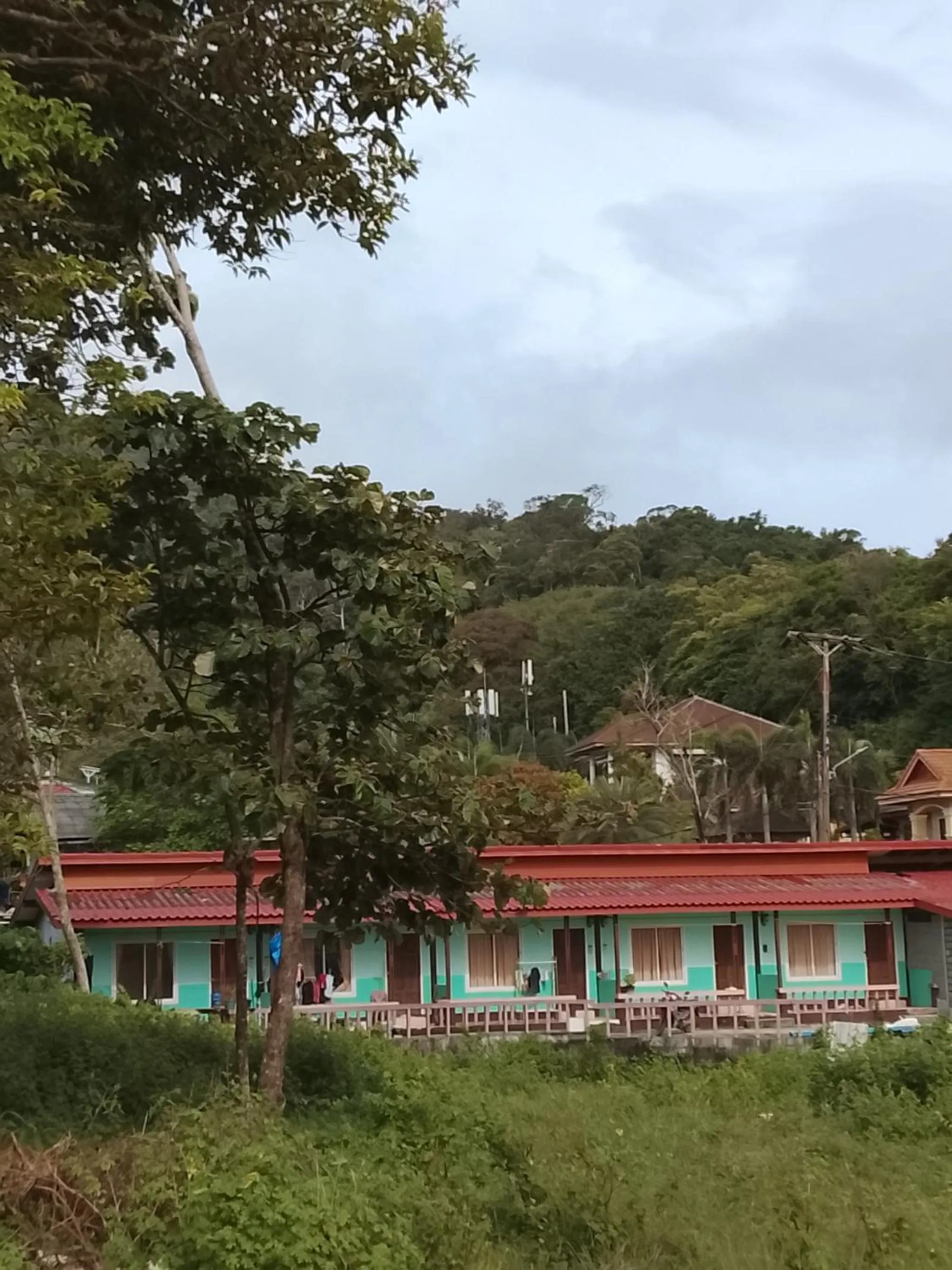 Area and facilities in The Sea @ Lanta Hotel