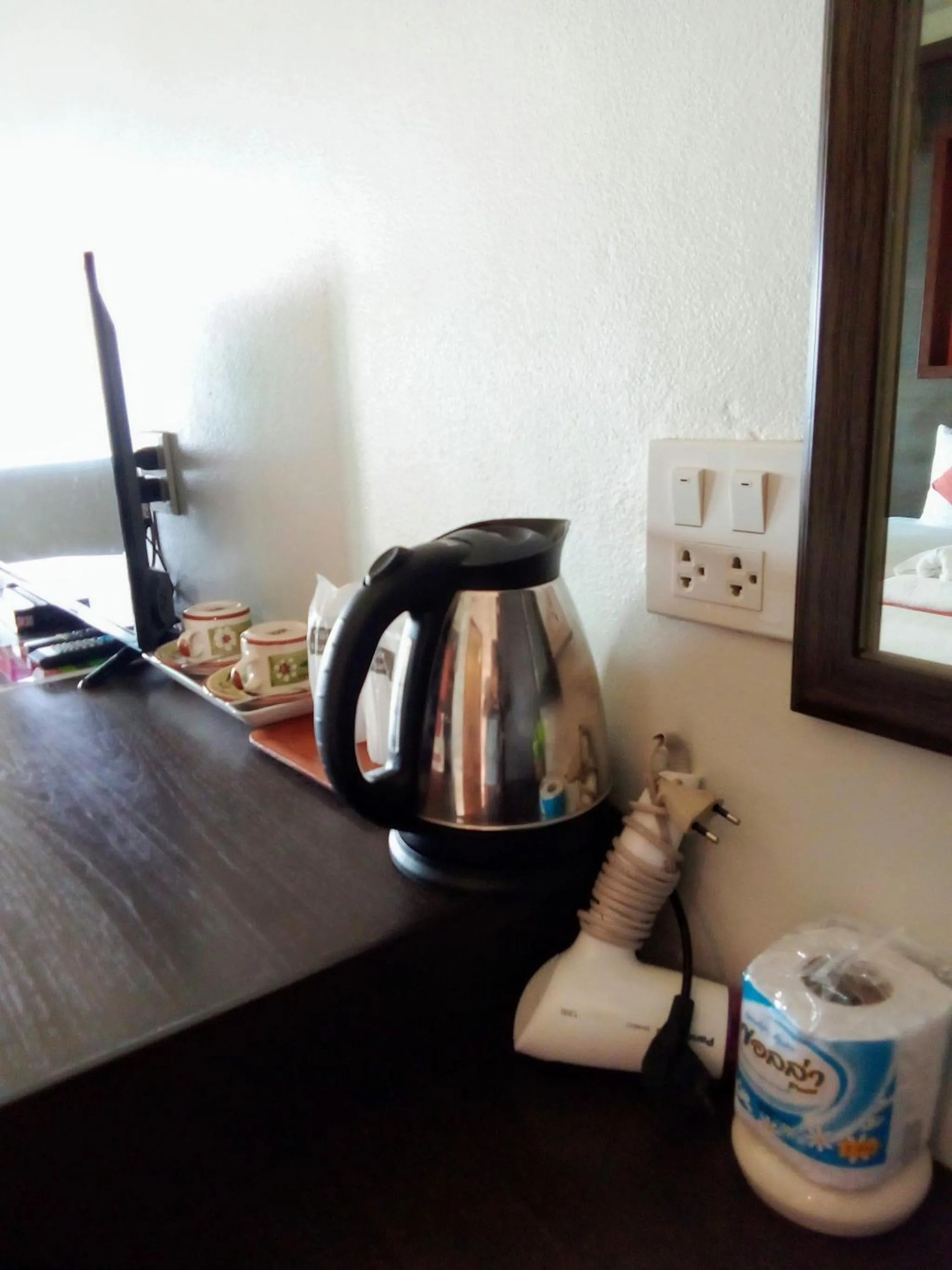 Coffee/tea facilities in The Sea @ Lanta Hotel
