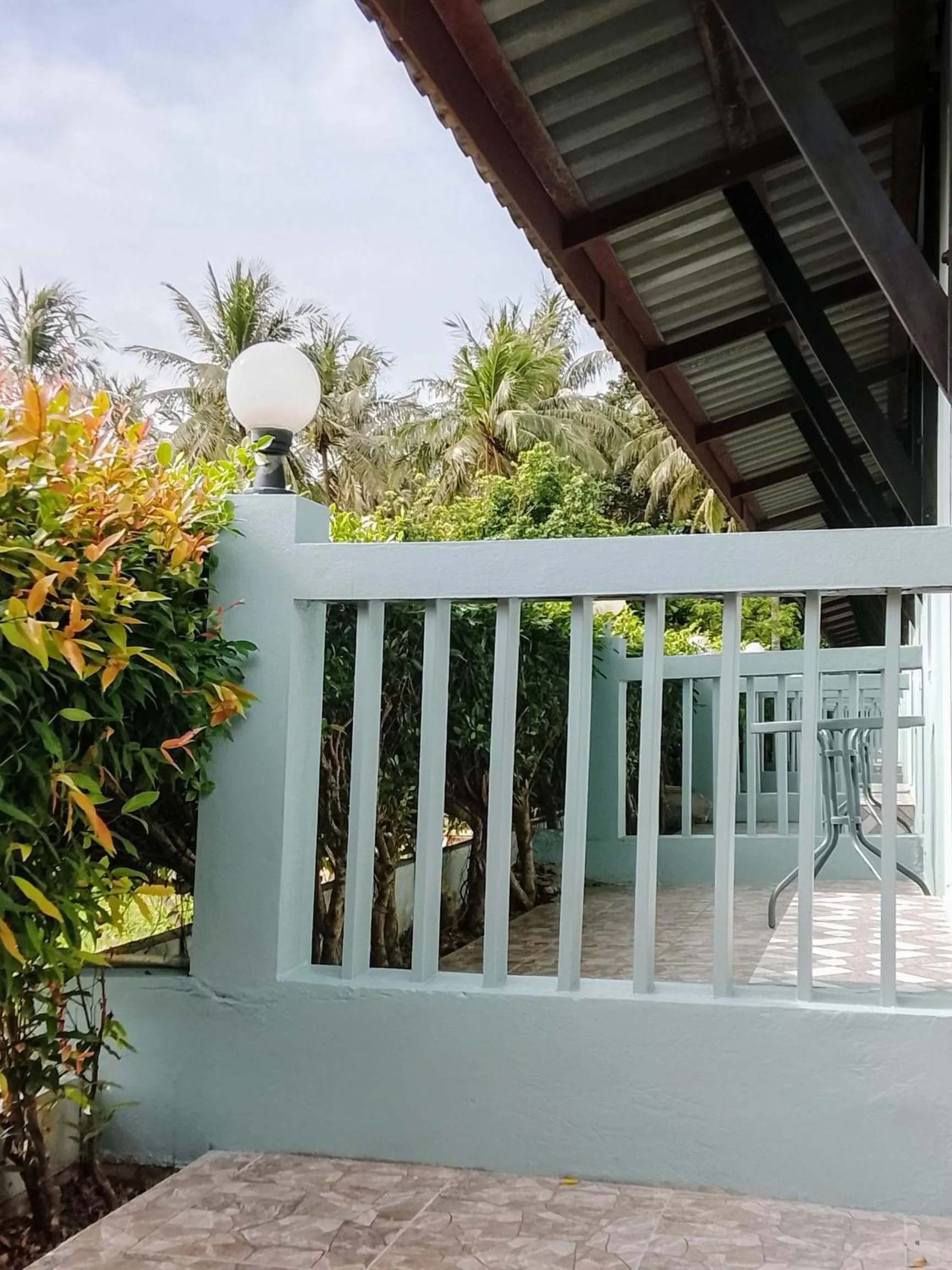 Balcony/Terrace in The Sea @ Lanta Hotel