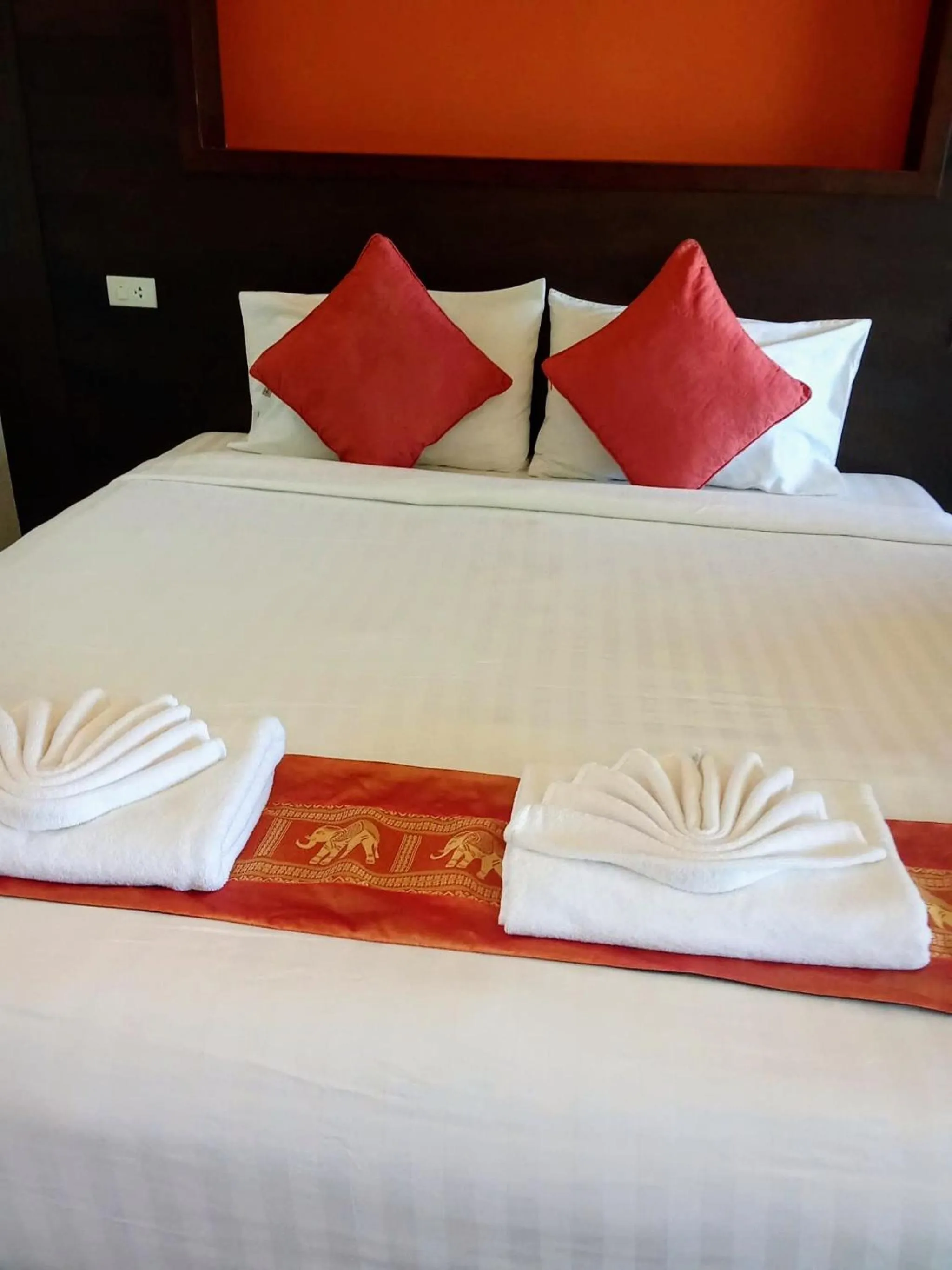 Bed in The Sea @ Lanta Hotel