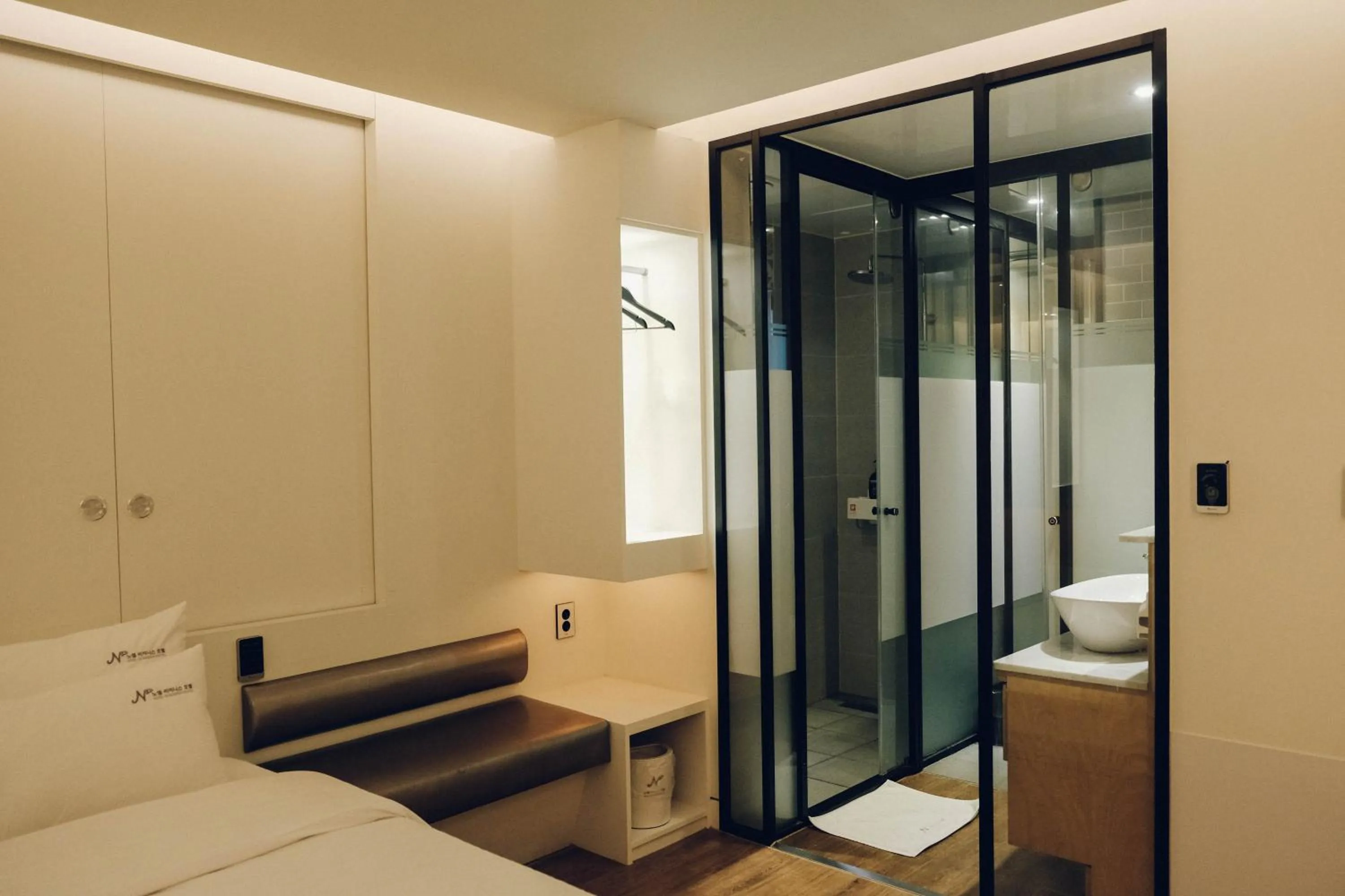 Bathroom, Bed in Noel Business Hotel