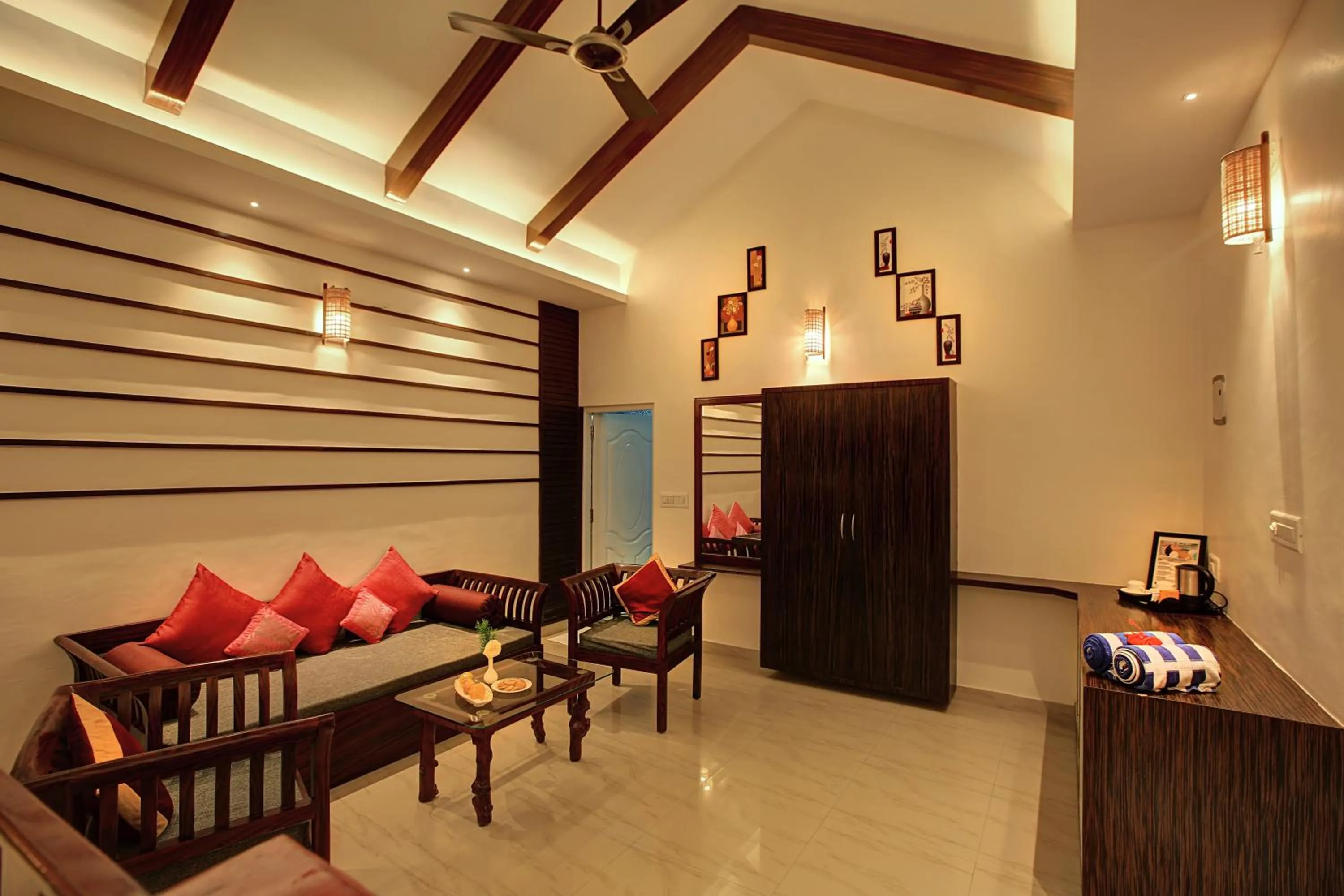 Living room in Gokulam Grand Resort & Spa, Coorg