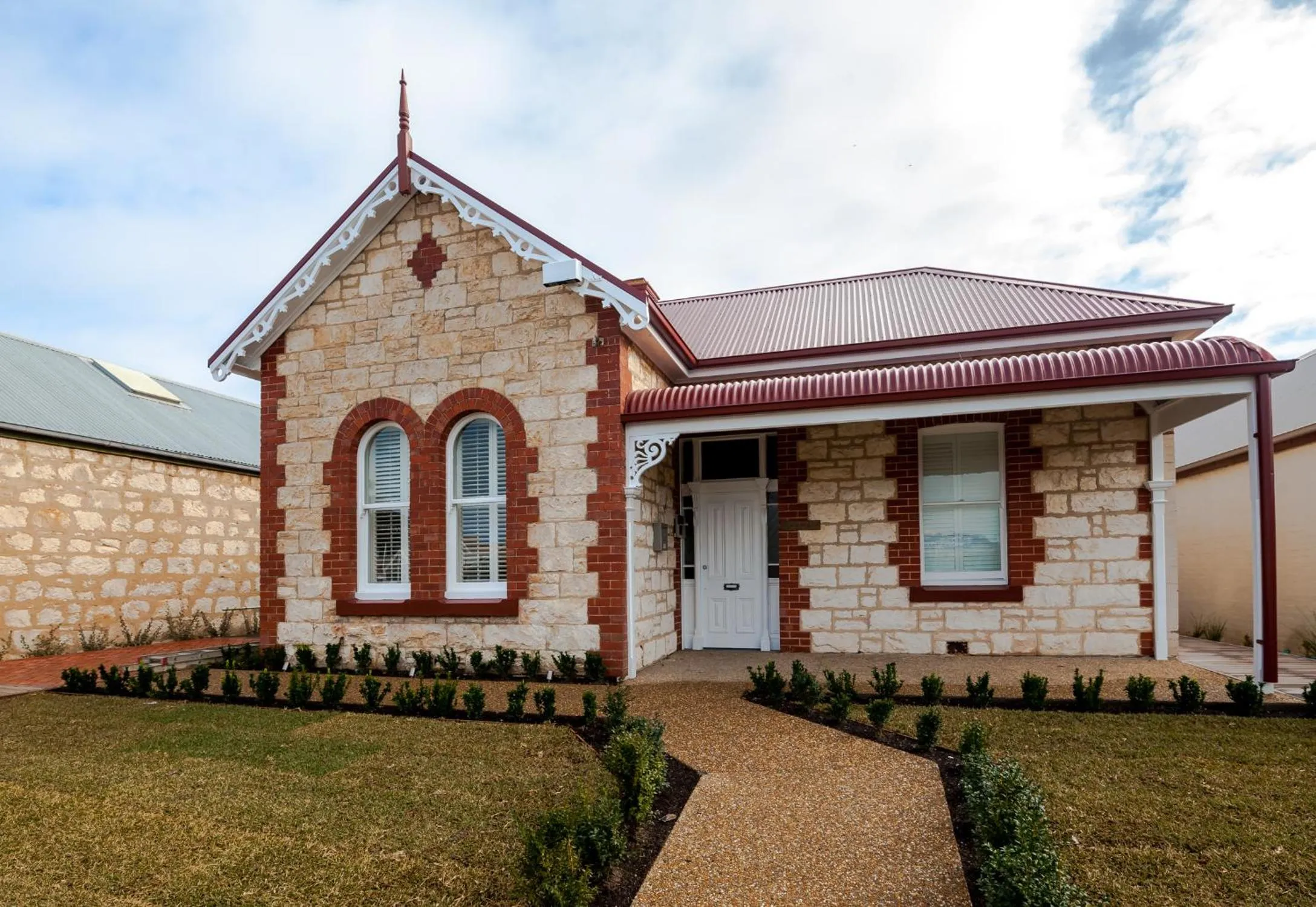 Facade/entrance in Carmel at Sorrento