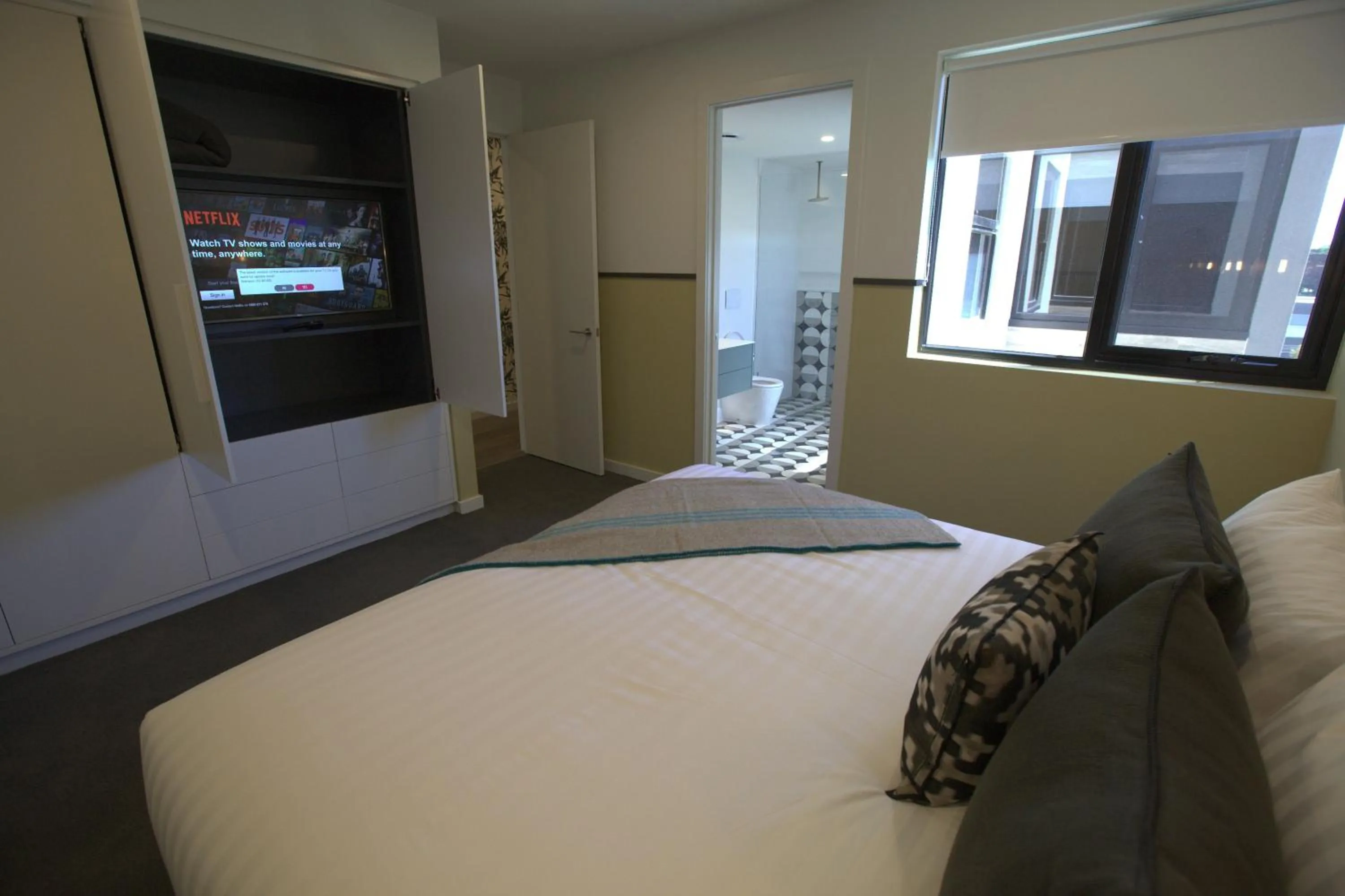 Shower in Carmel at Sorrento