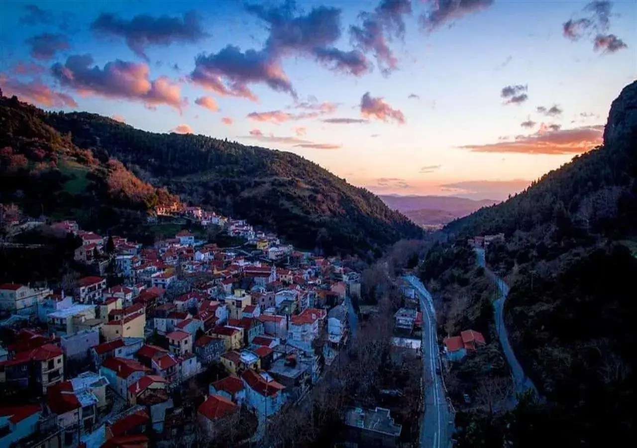 Property building in Hotel Steni Property building in Hotel Steni