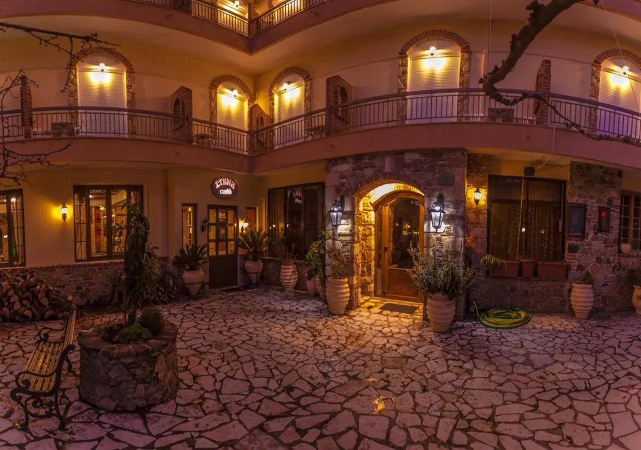 Property building in Hotel Steni Property building in Hotel Steni