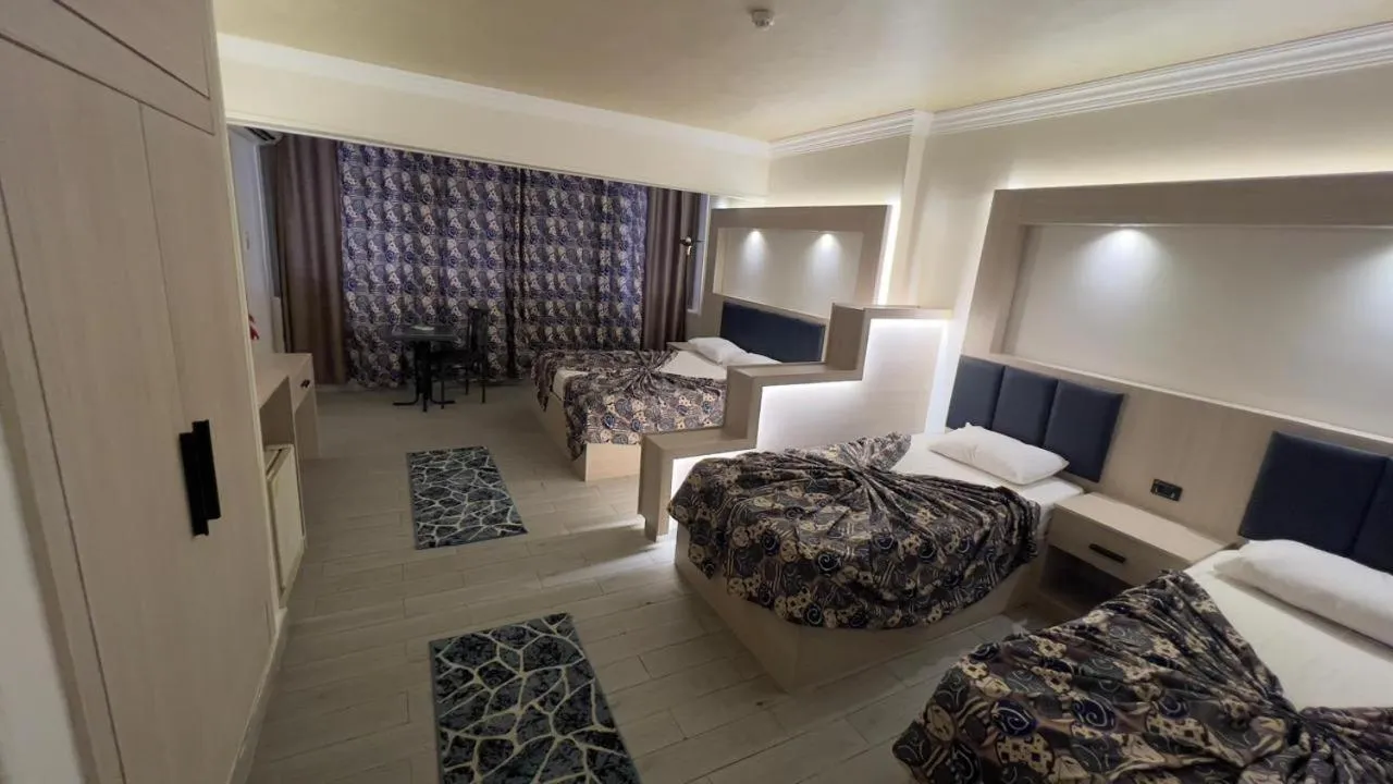 Bed in Havana Hotel Cairo