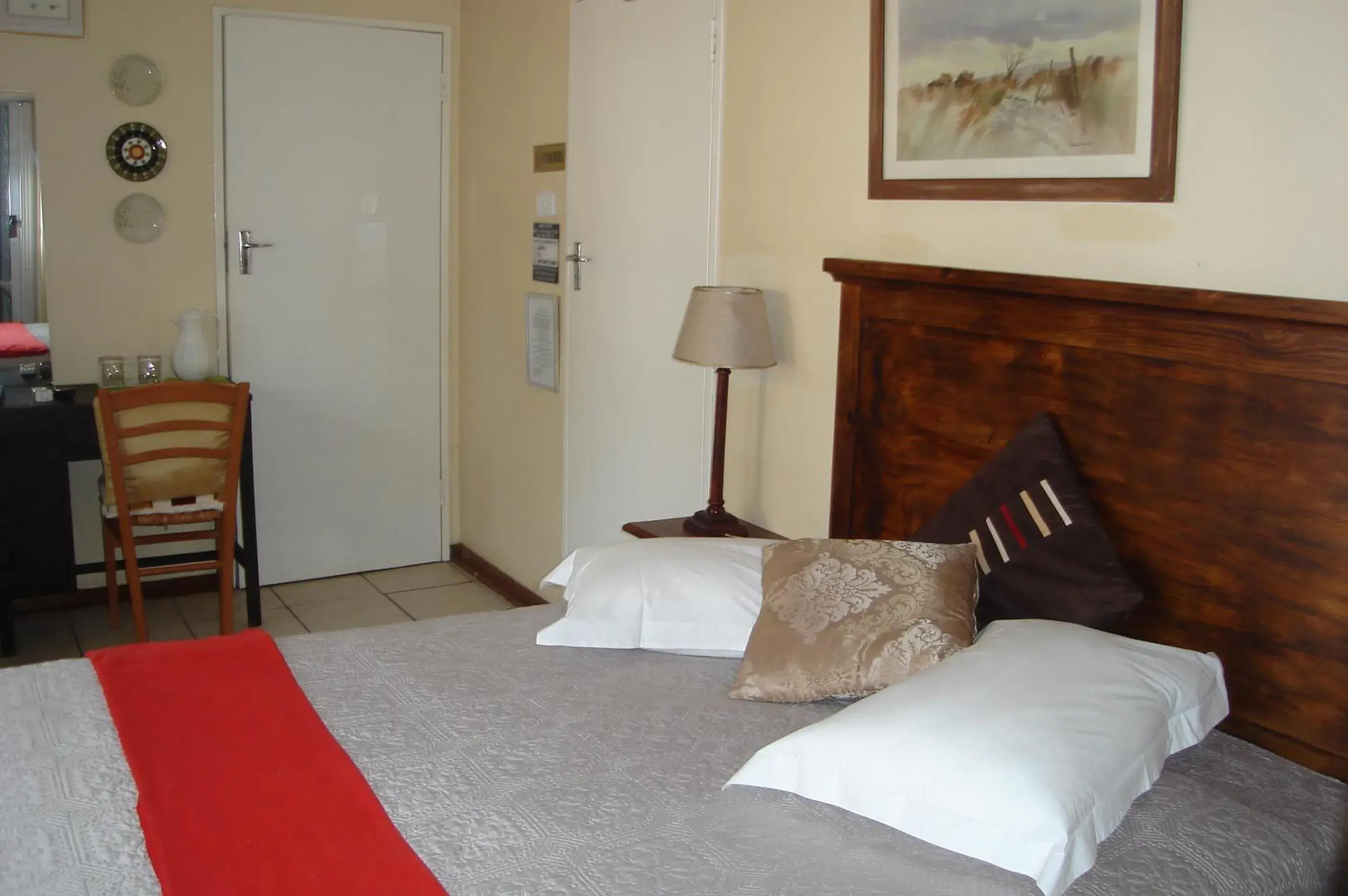 Double Room - single occupancy in Taunton House B&B Double Room - single occupancy in Taunton House B&B