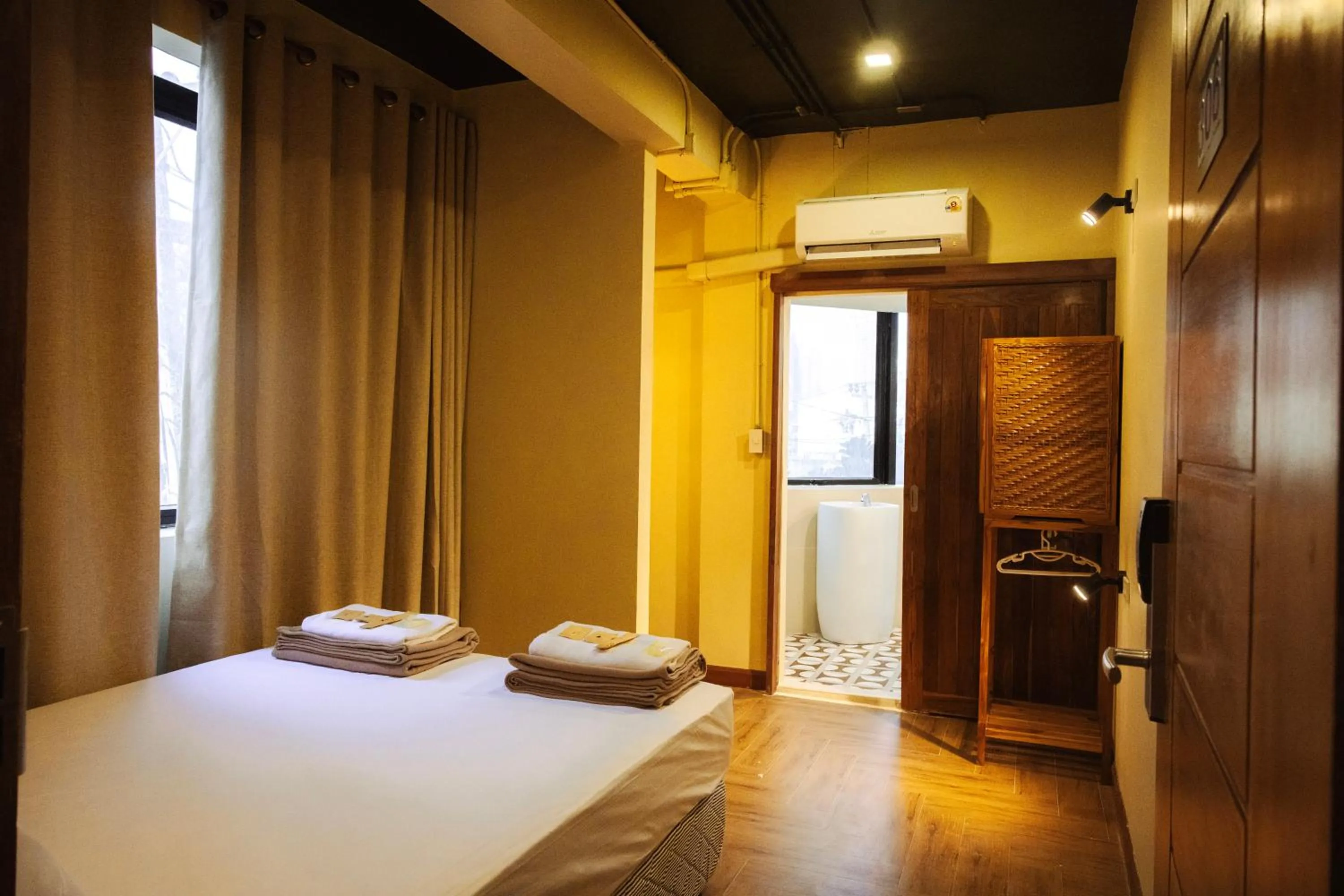 Bedroom, Bed in Metro Pratunam Boutique Hotel