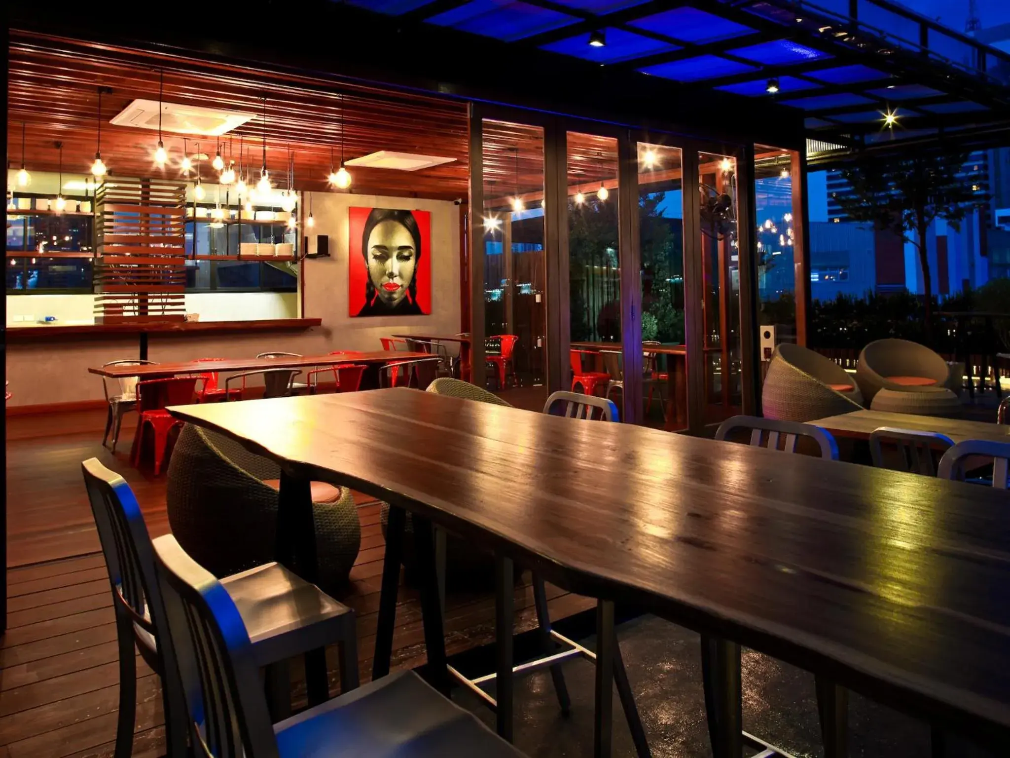 Lounge or bar in Metro Pratunam Boutique Hotel Lounge or bar in Metro Pratunam Boutique Hotel