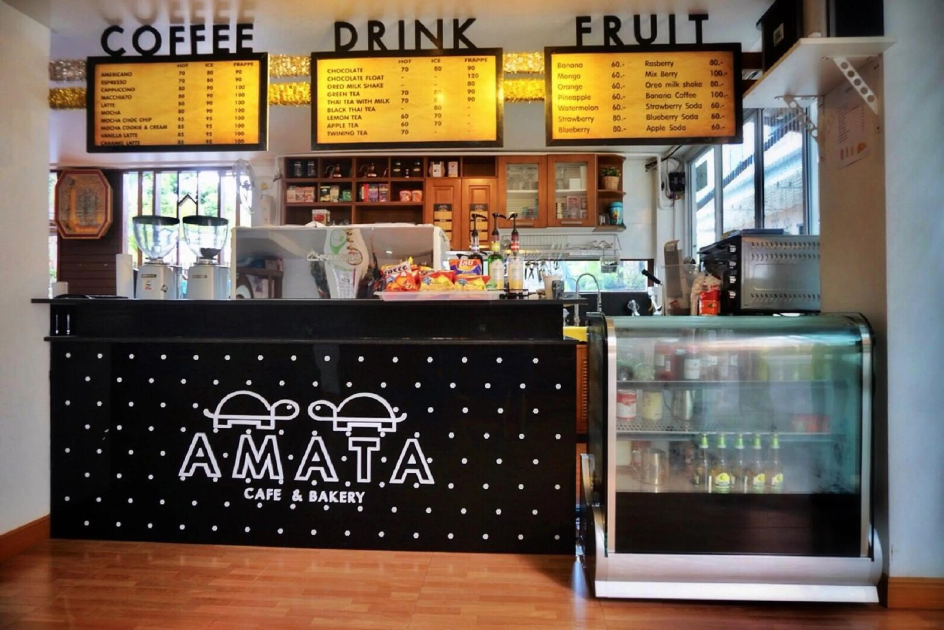 Restaurant/places to eat in Pranee Amata