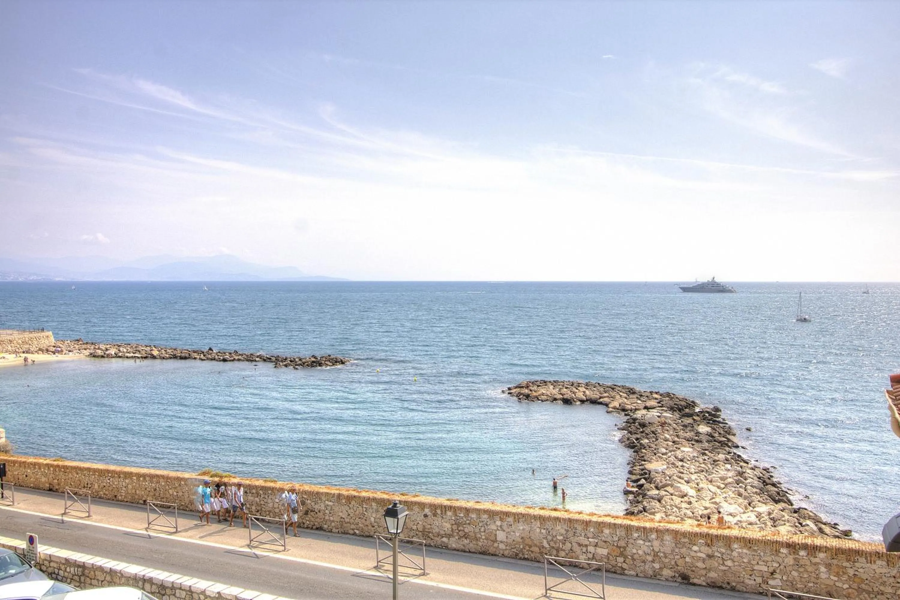 Sea view in Les Remparts Antibes Location