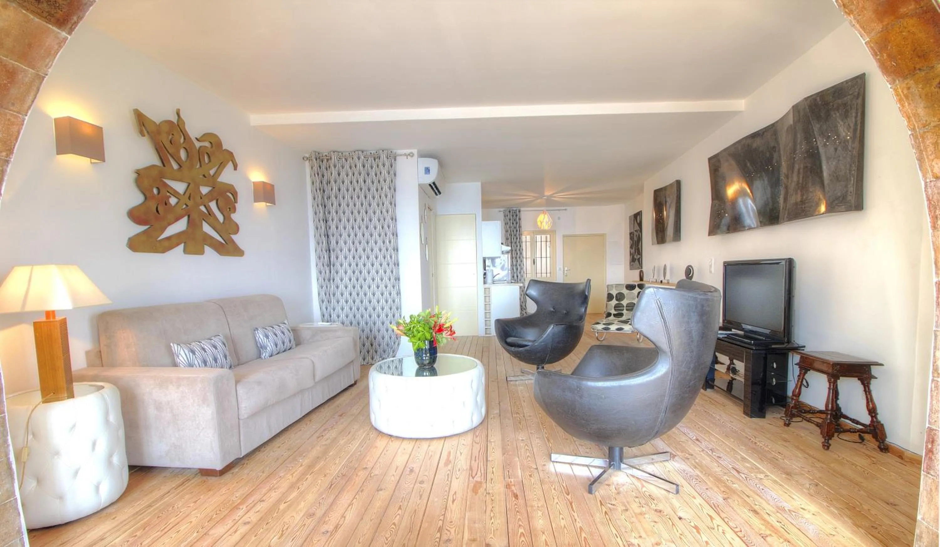 Living room in Les Remparts Antibes Location