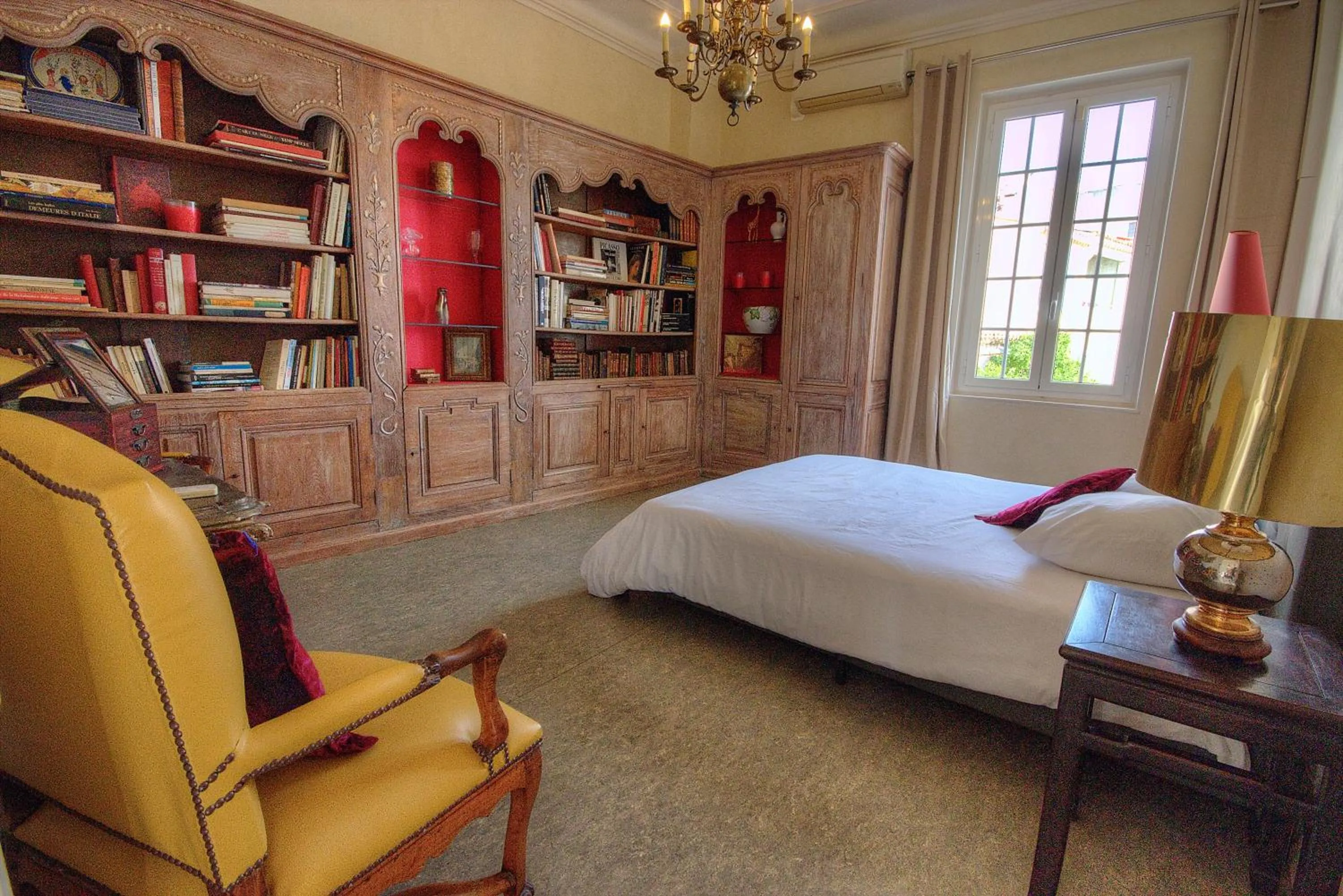 Bedroom in Les Remparts Antibes Location