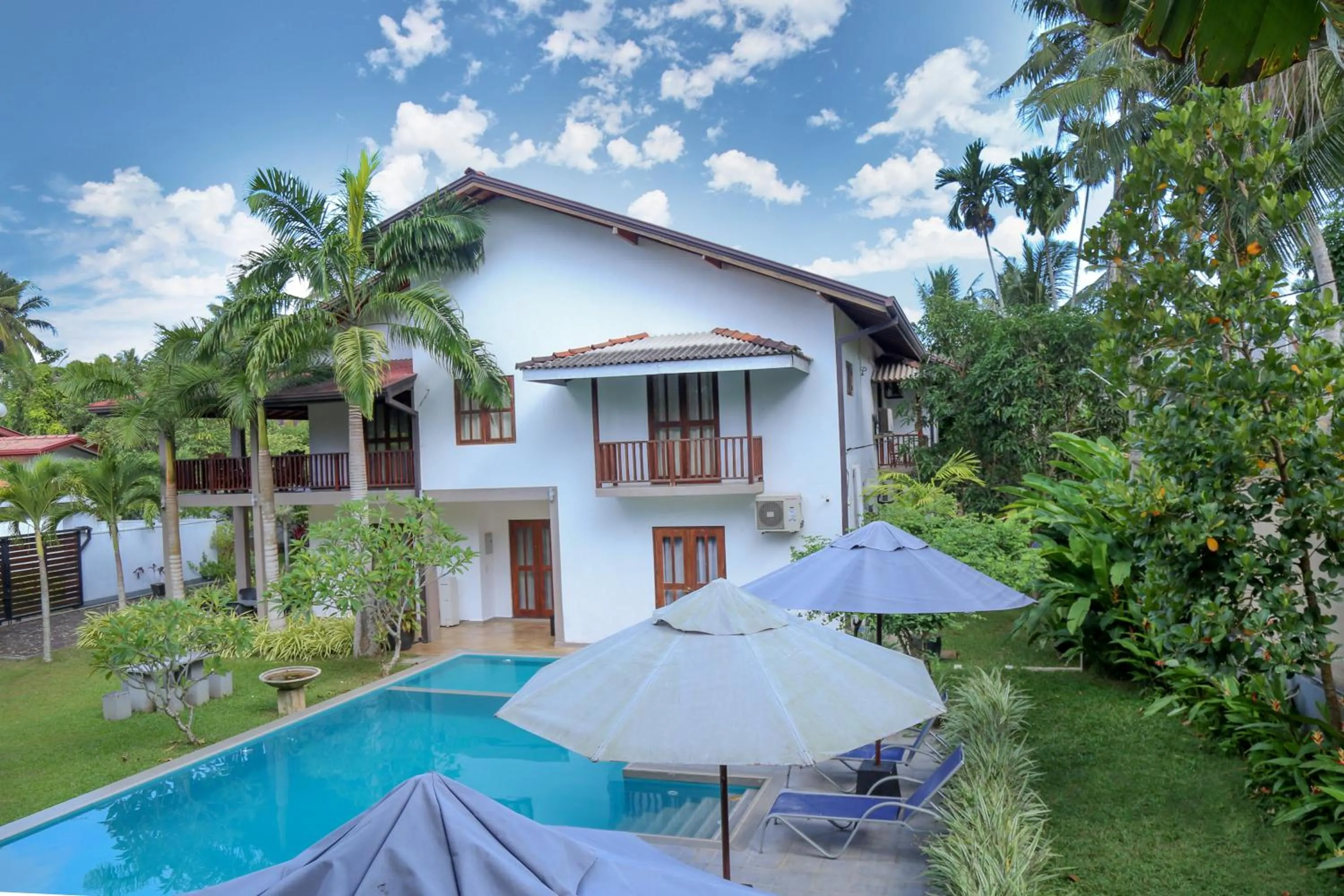 Property building in Hikka Resort