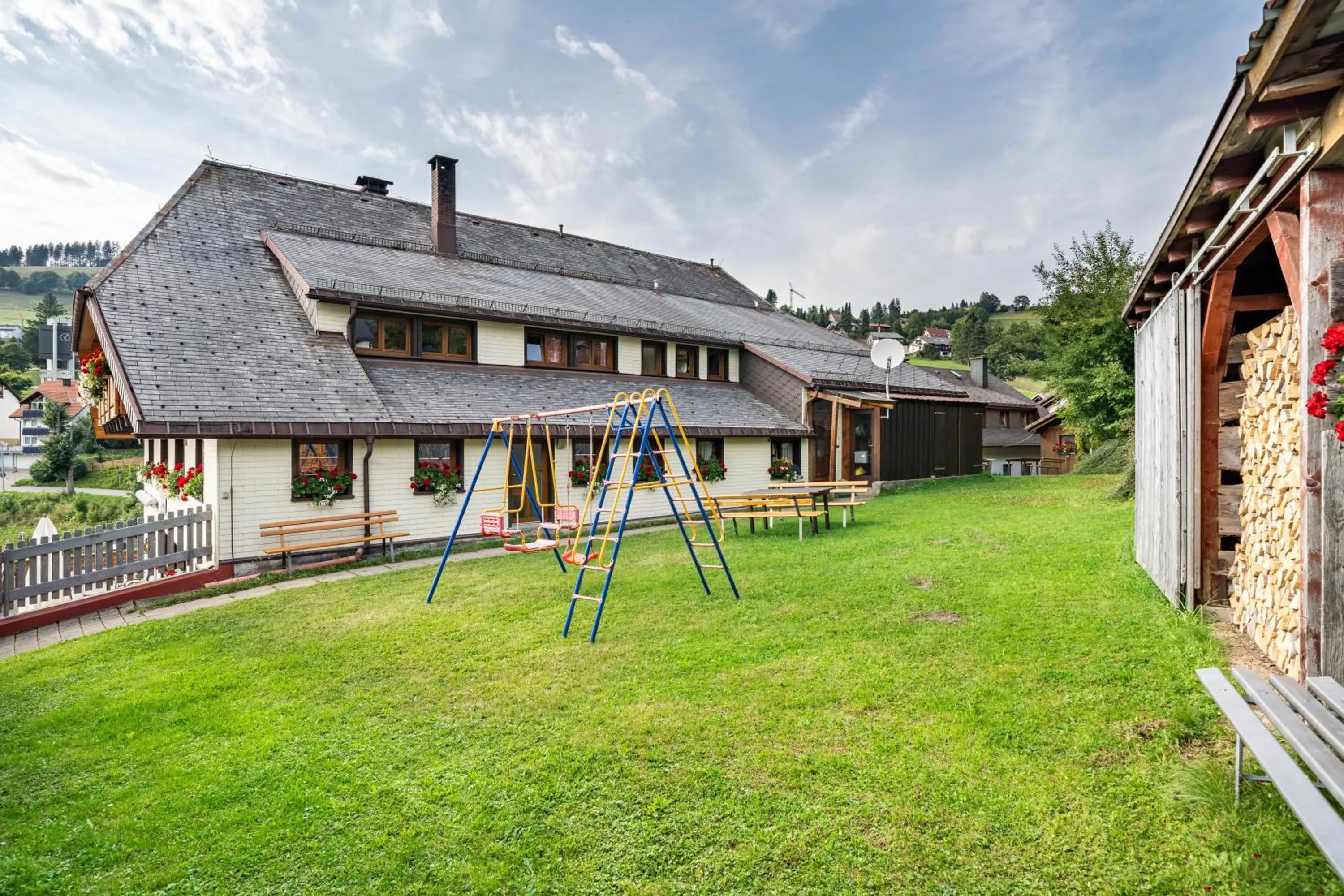 Property building in Haus Schöneck
