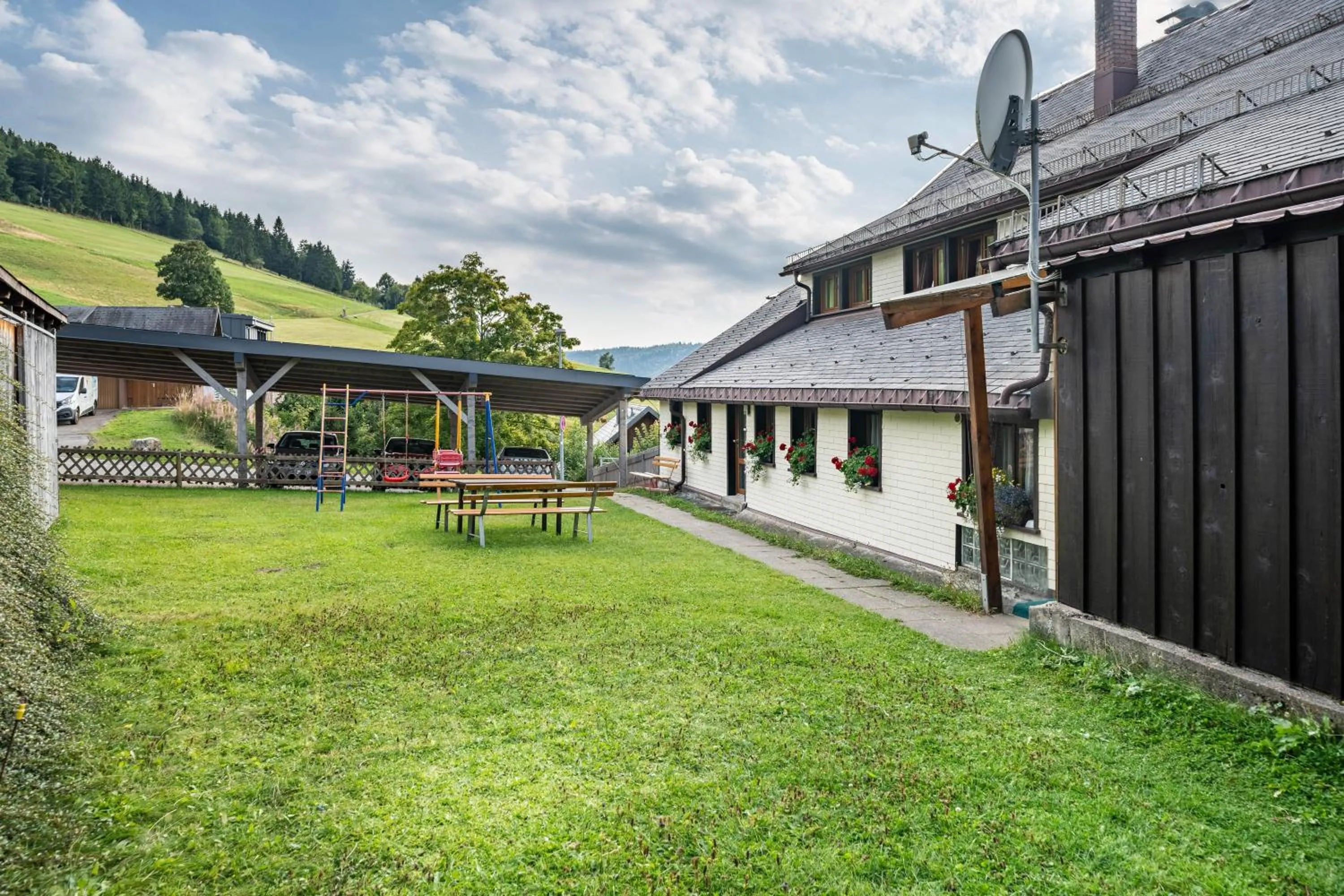 Property building in Haus Schöneck