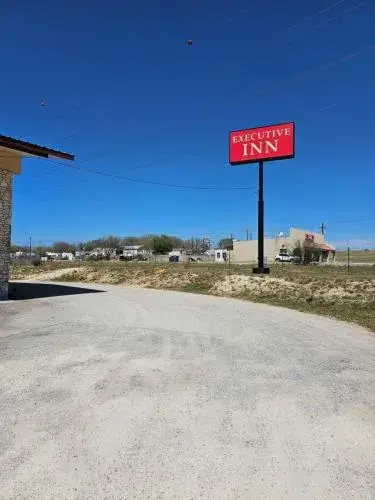 Executive Inn Executive Inn