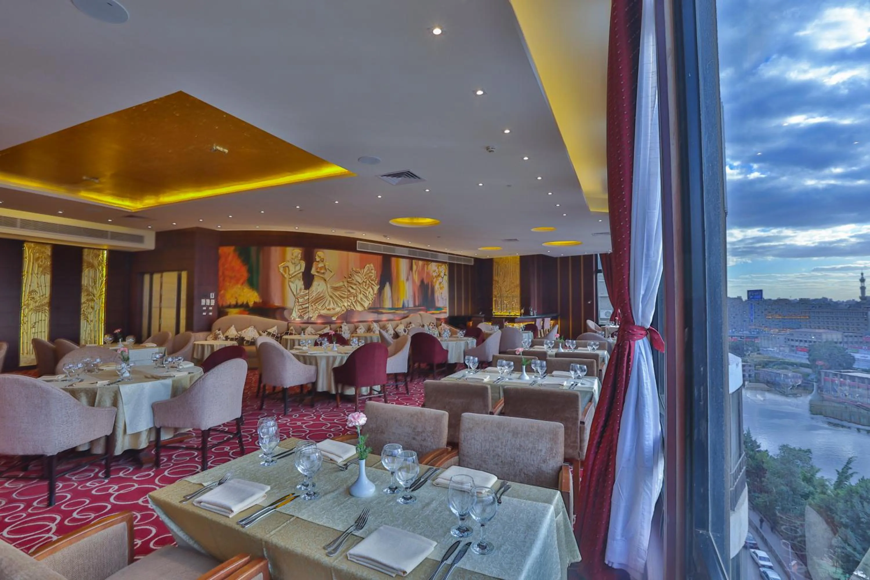 Restaurant/places to eat in Hotel Flamenco Cairo