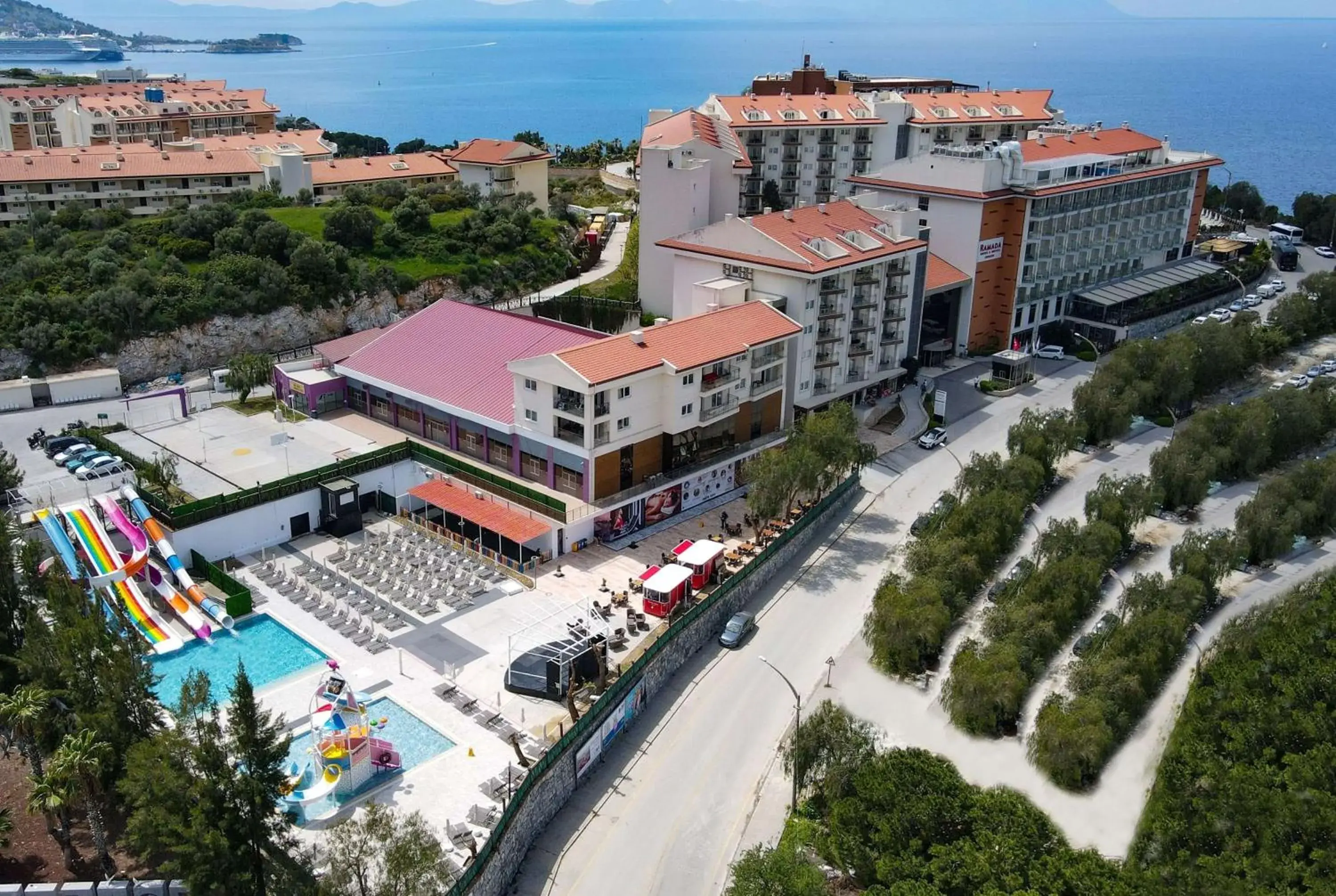 Property building in Ramada Hotel & Suites by Wyndham Kusadasi Property building in Ramada Hotel & Suites by Wyndham Kusadasi