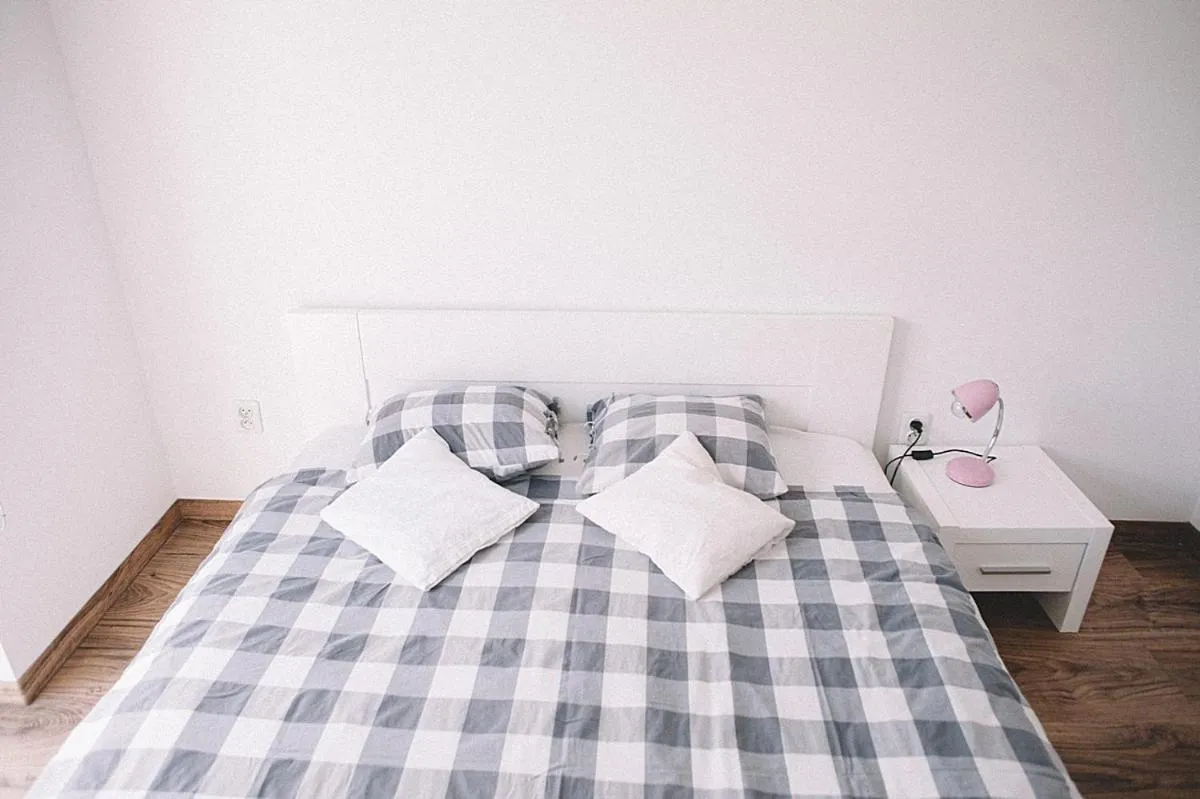 Bed in Cube Apartamenty