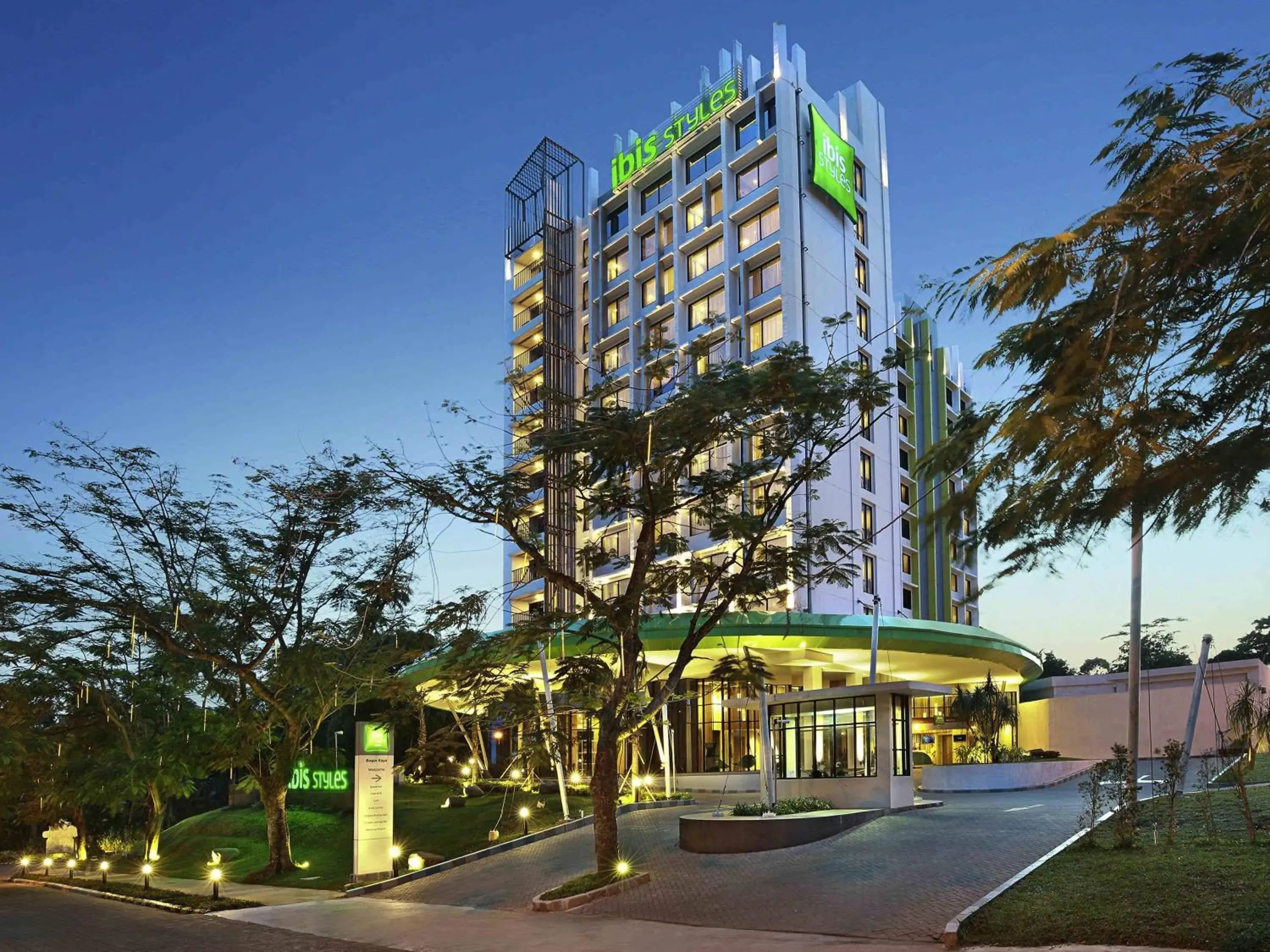 Property building in Ibis Styles Bogor Raya Property building in Ibis Styles Bogor Raya