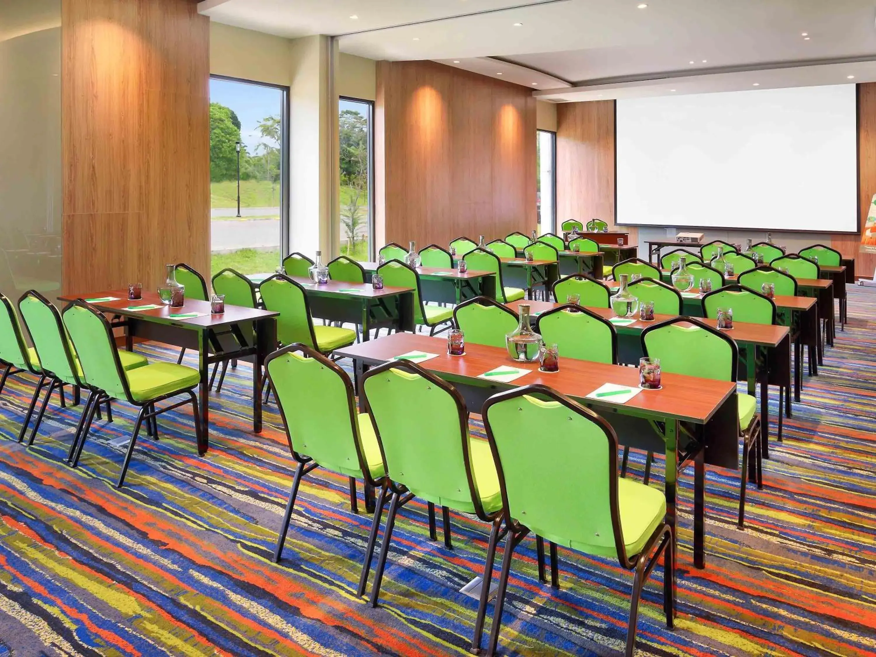 Meeting/conference room in Ibis Styles Bogor Raya Meeting/conference room in Ibis Styles Bogor Raya