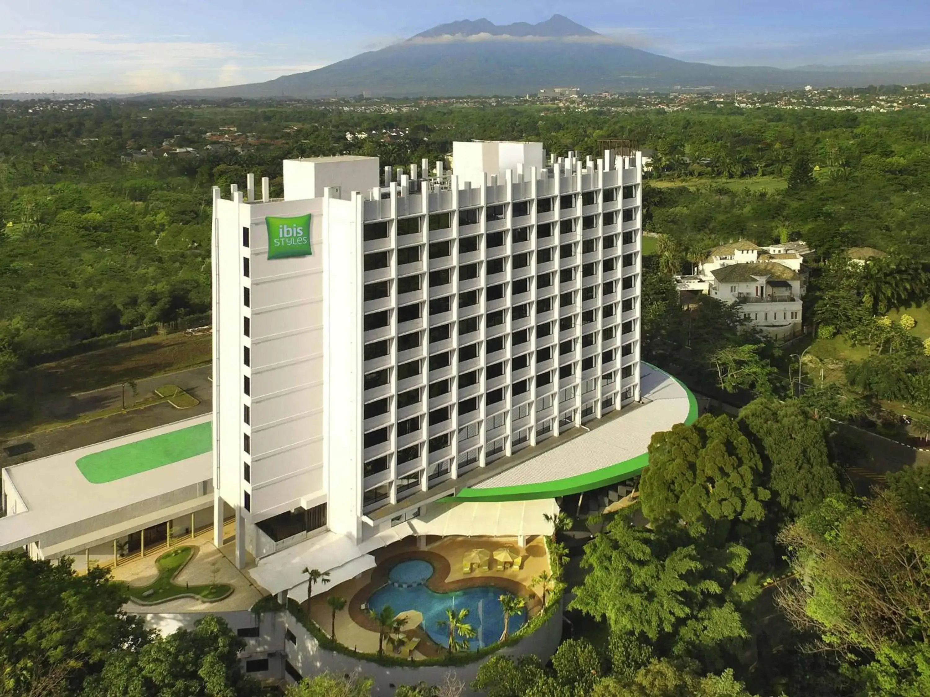Property building in Ibis Styles Bogor Raya Property building in Ibis Styles Bogor Raya