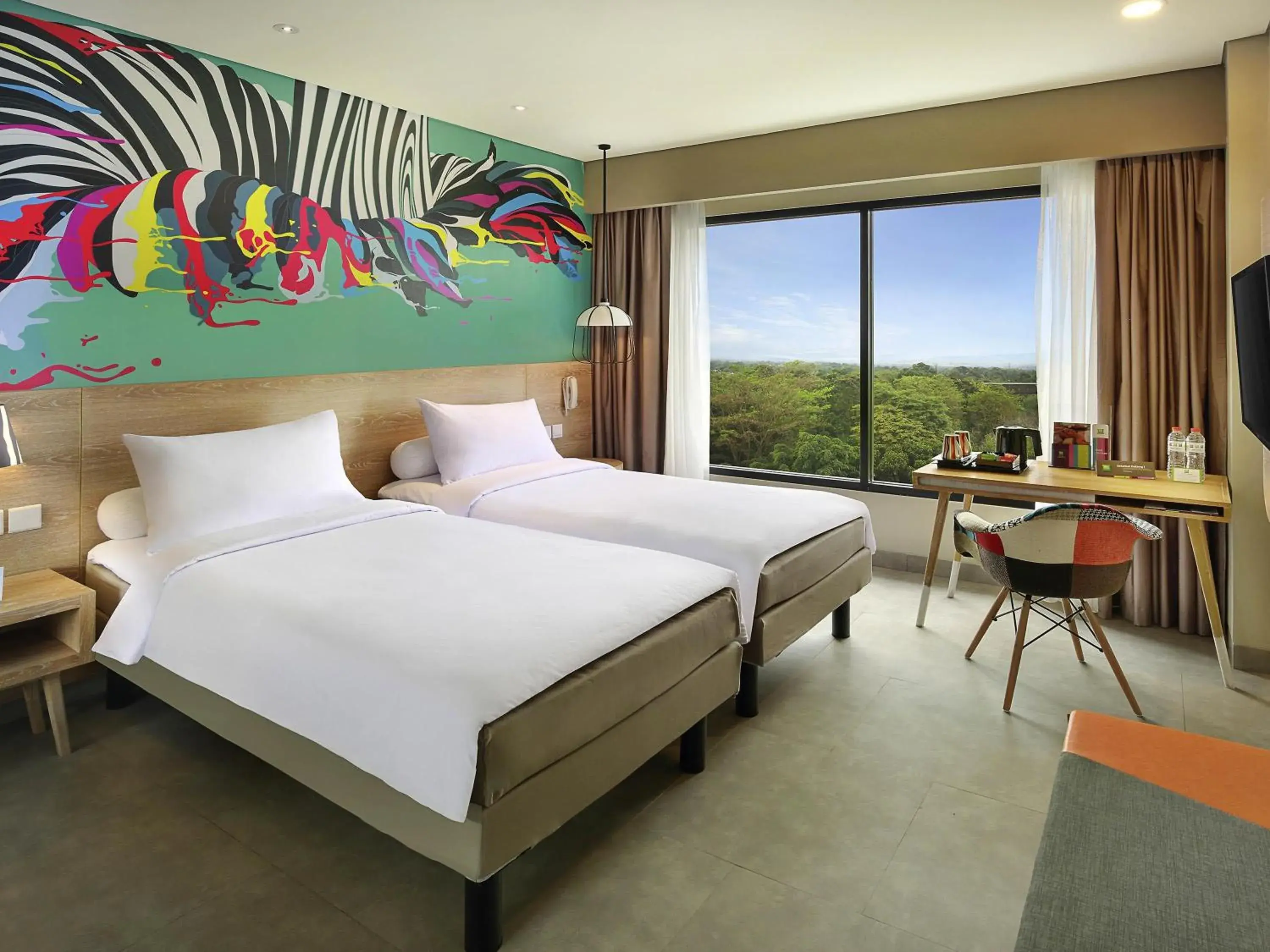 Deluxe Twin Room with Golf View in Ibis Styles Bogor Raya Deluxe Twin Room with Golf View in Ibis Styles Bogor Raya