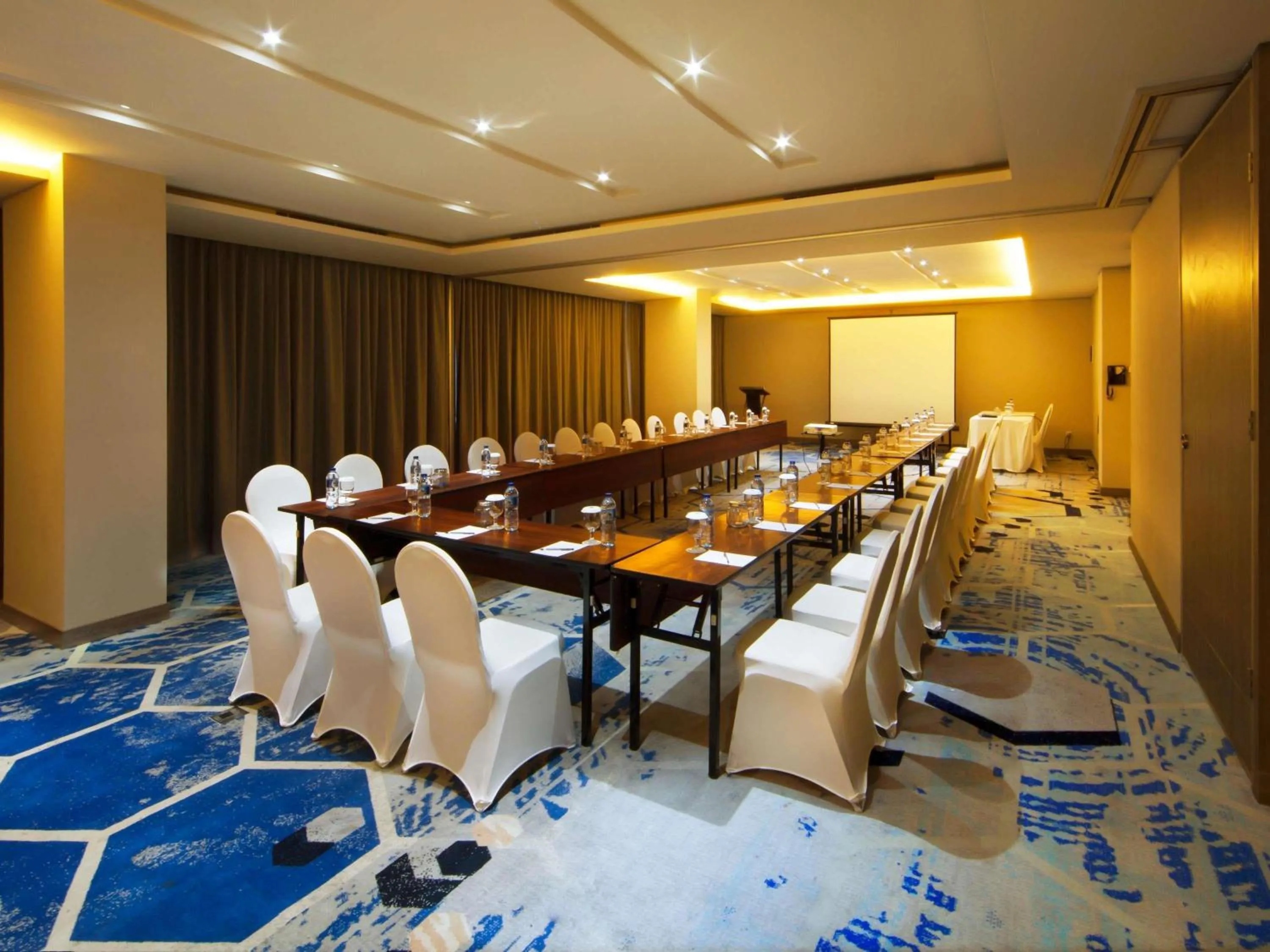 Meeting/conference room in Novotel Pekanbaru