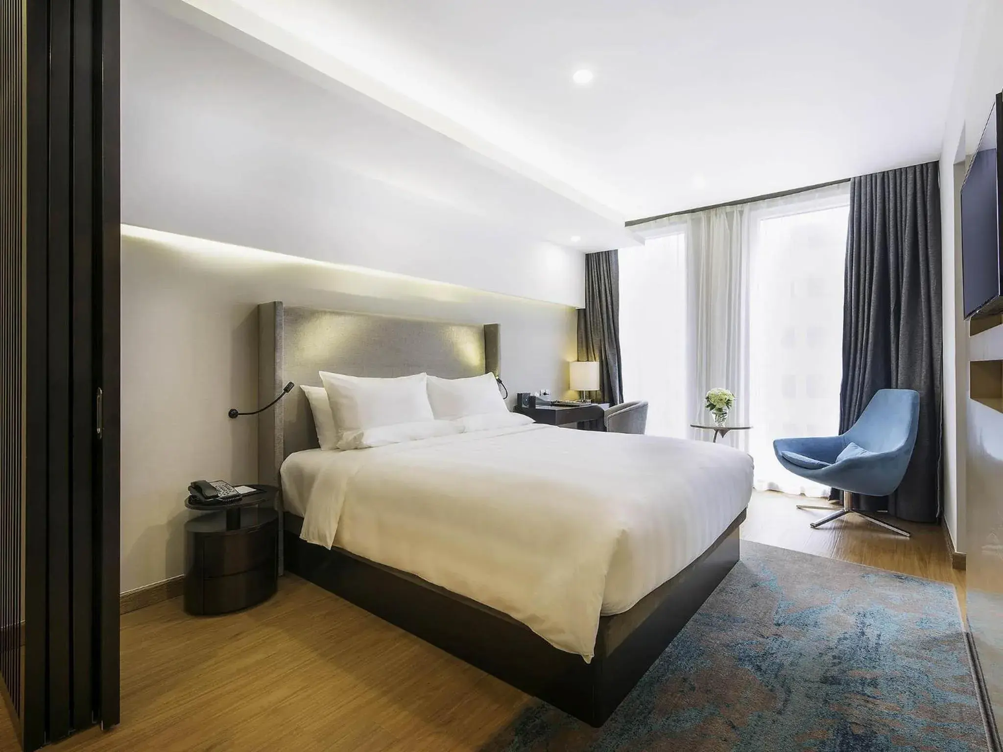 One-Bedroom Executive Apartment in Novotel Suites Hanoi One-Bedroom Executive Apartment in Novotel Suites Hanoi