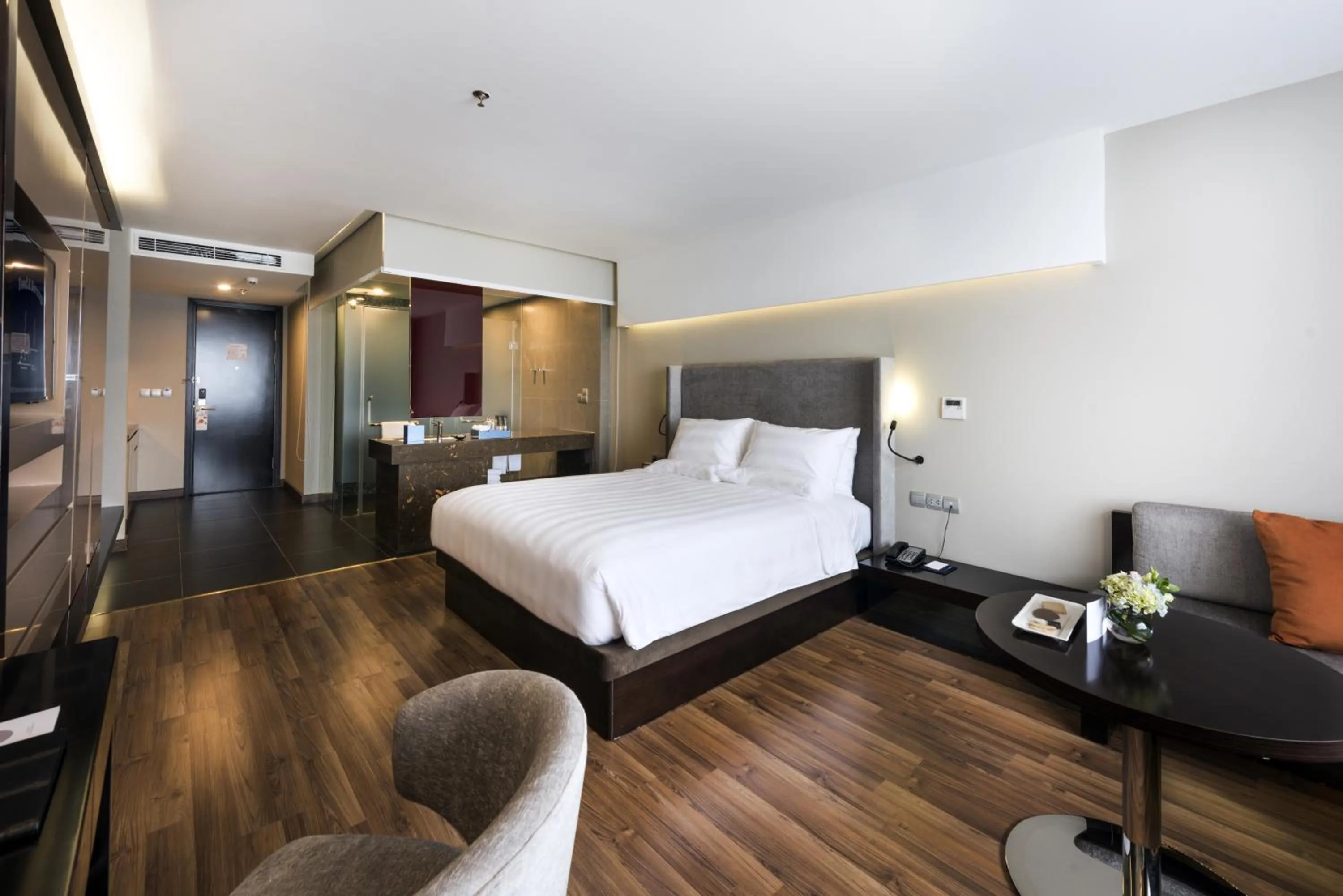 Shower, Bed in Novotel Suites Hanoi