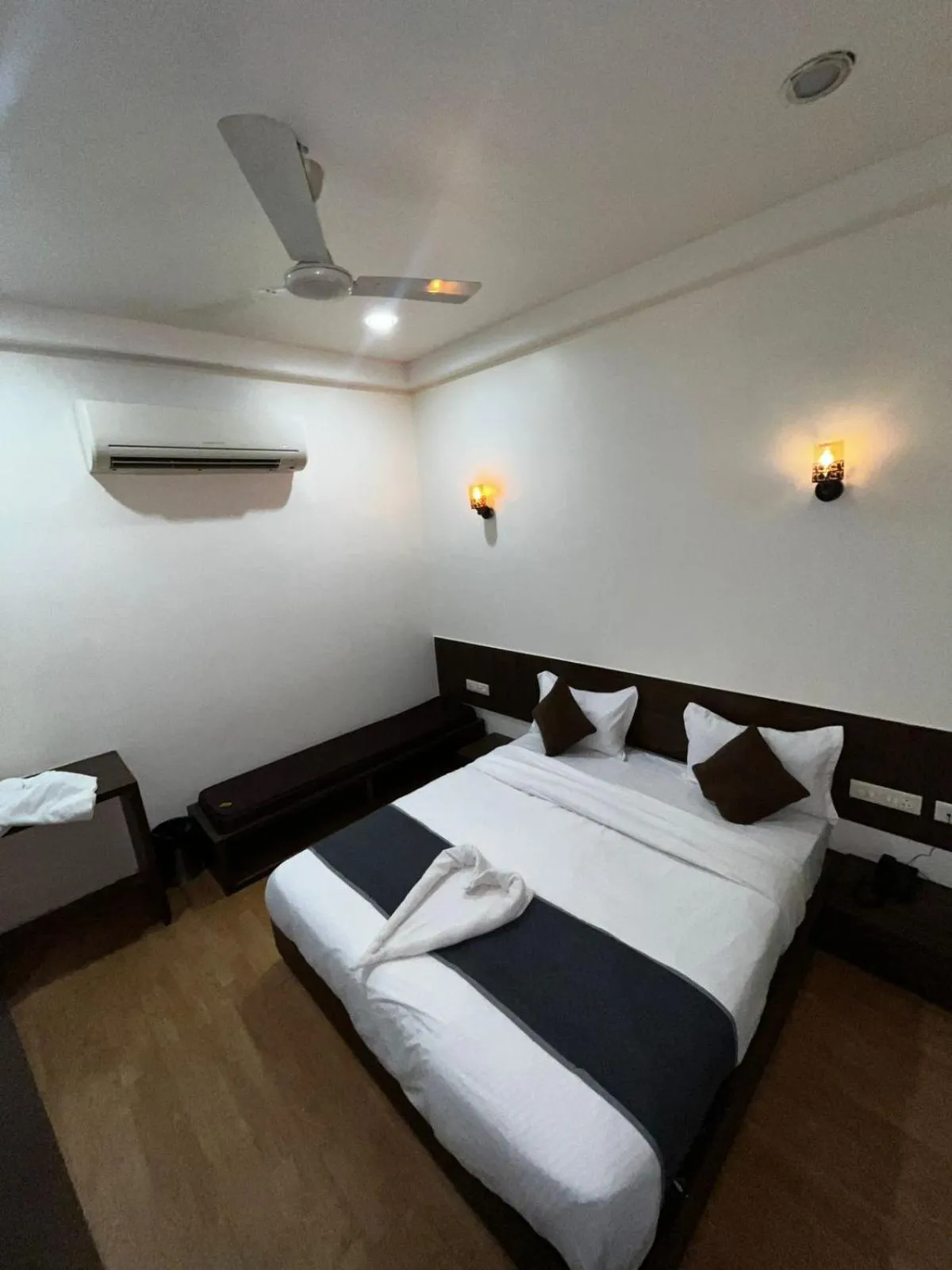 Hotel Harsh Paradise