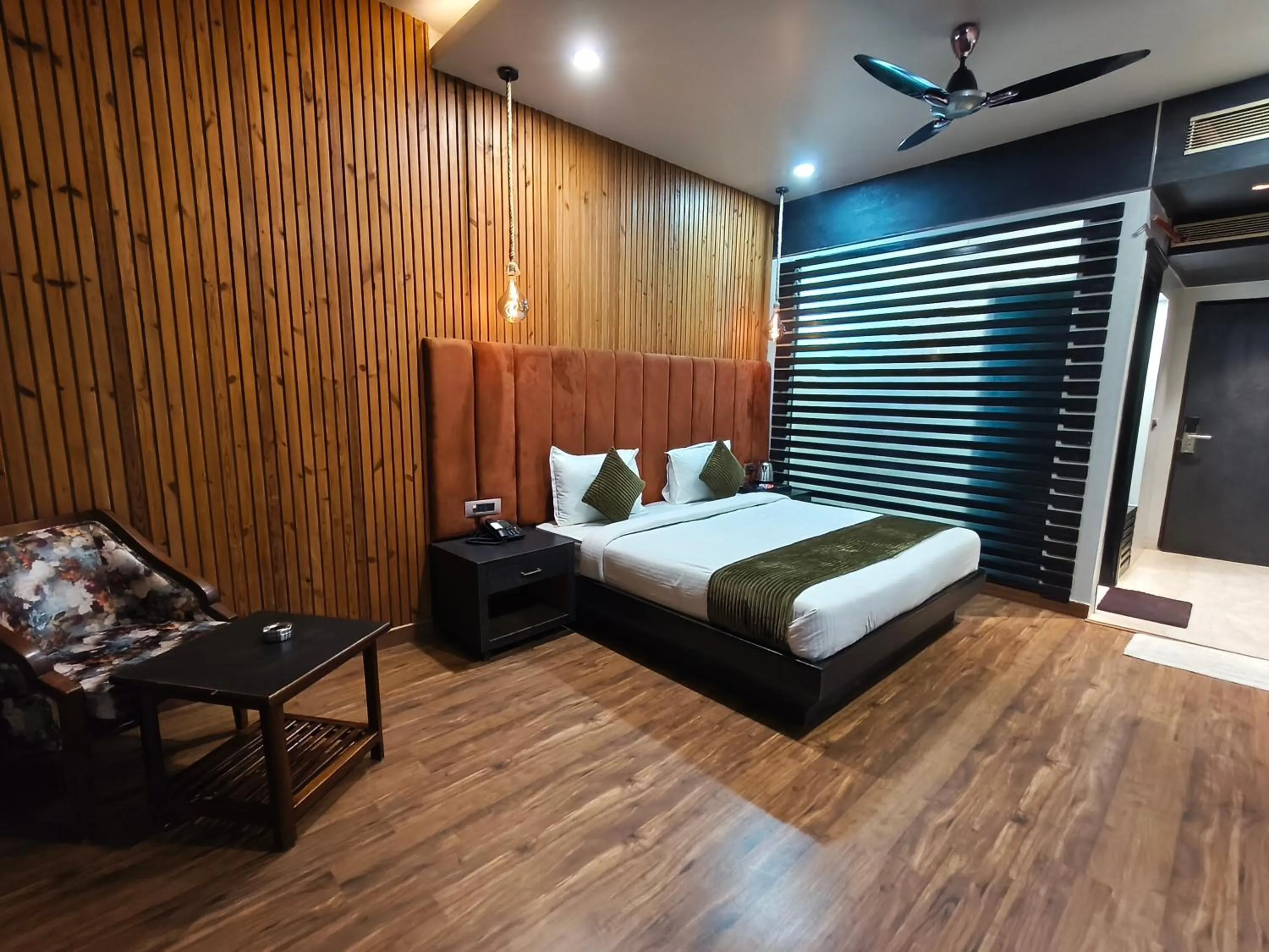 Hotel Tushar Elegant