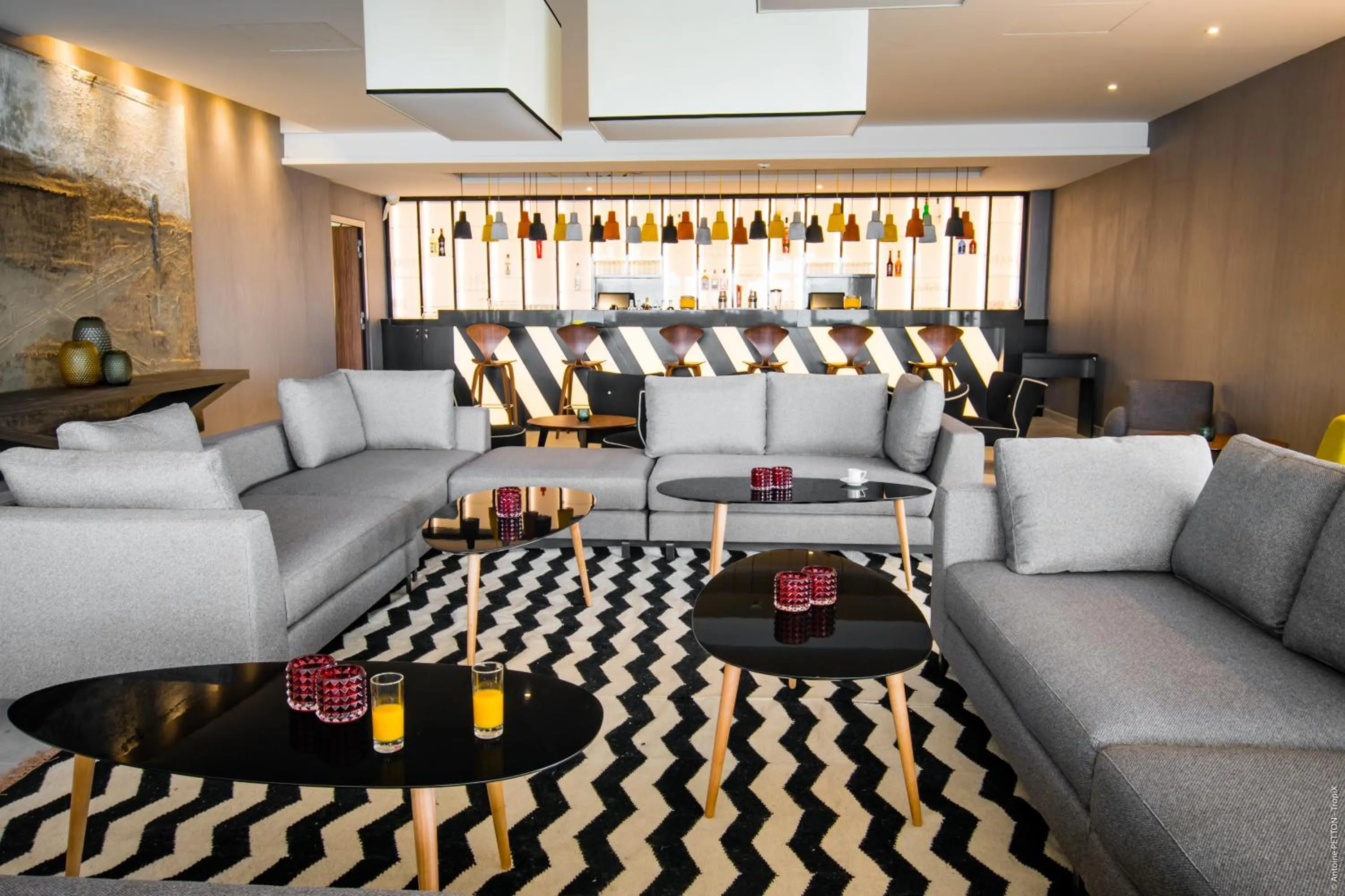 Lounge or bar in Simon Hotel