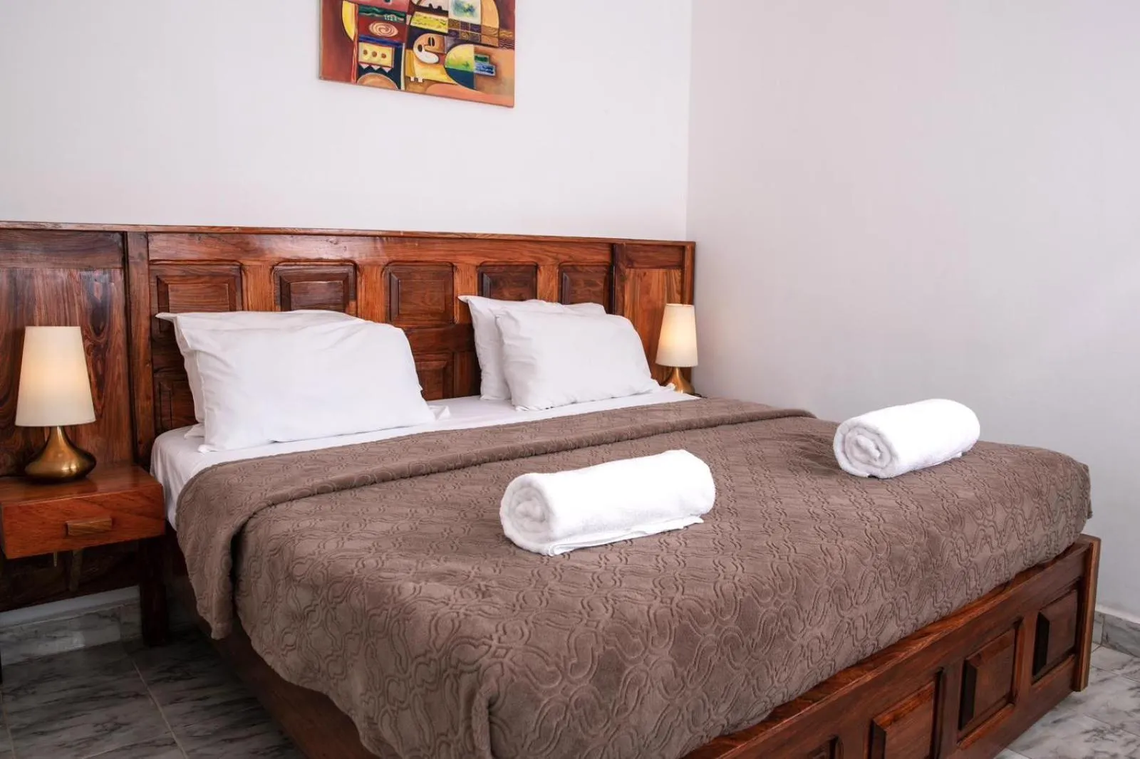 Bed in Seaview Gardens Hotel